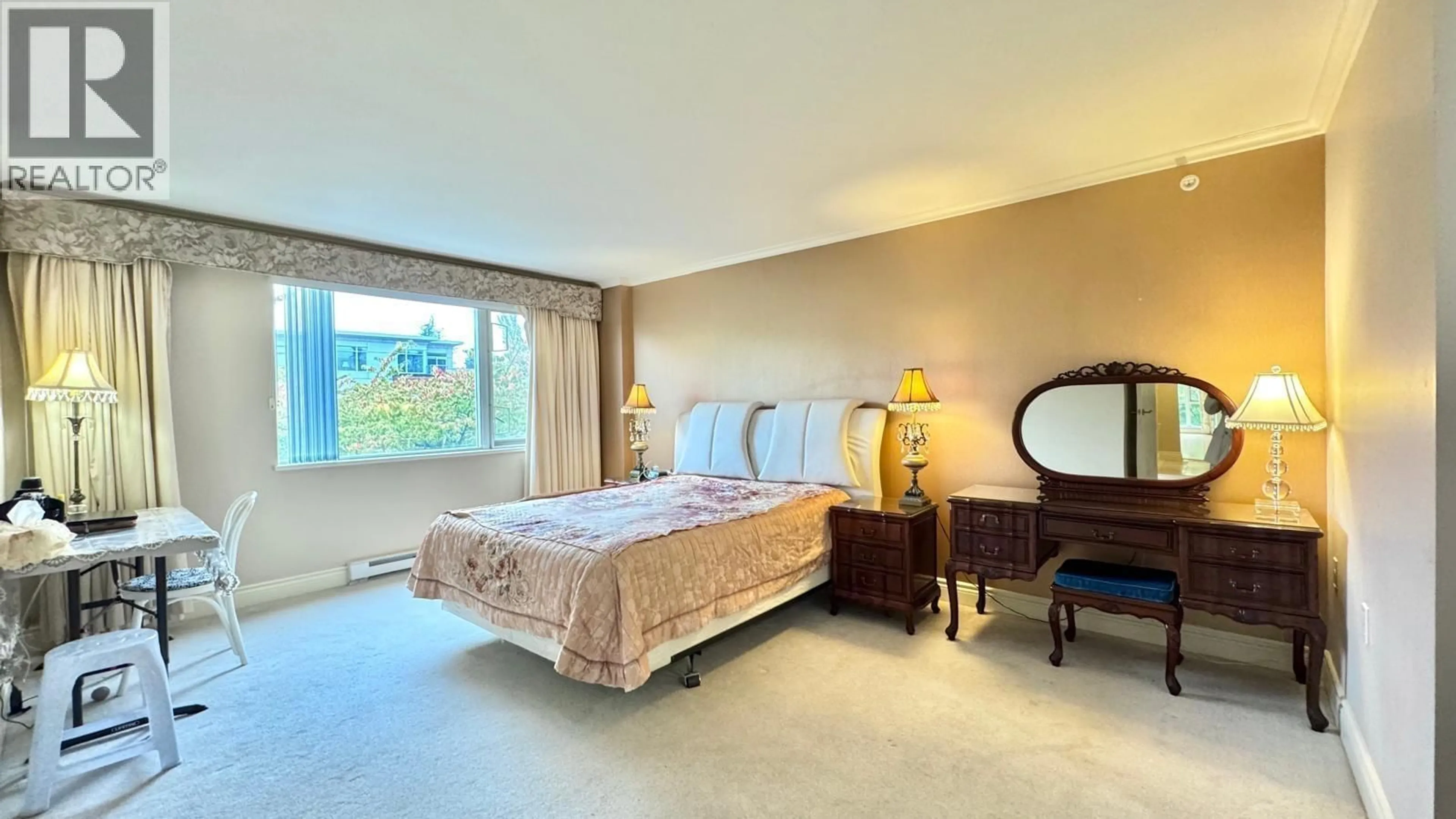 A pic of a room for 412 - 618 45TH AVENUE, Vancouver British Columbia V5Z4R7