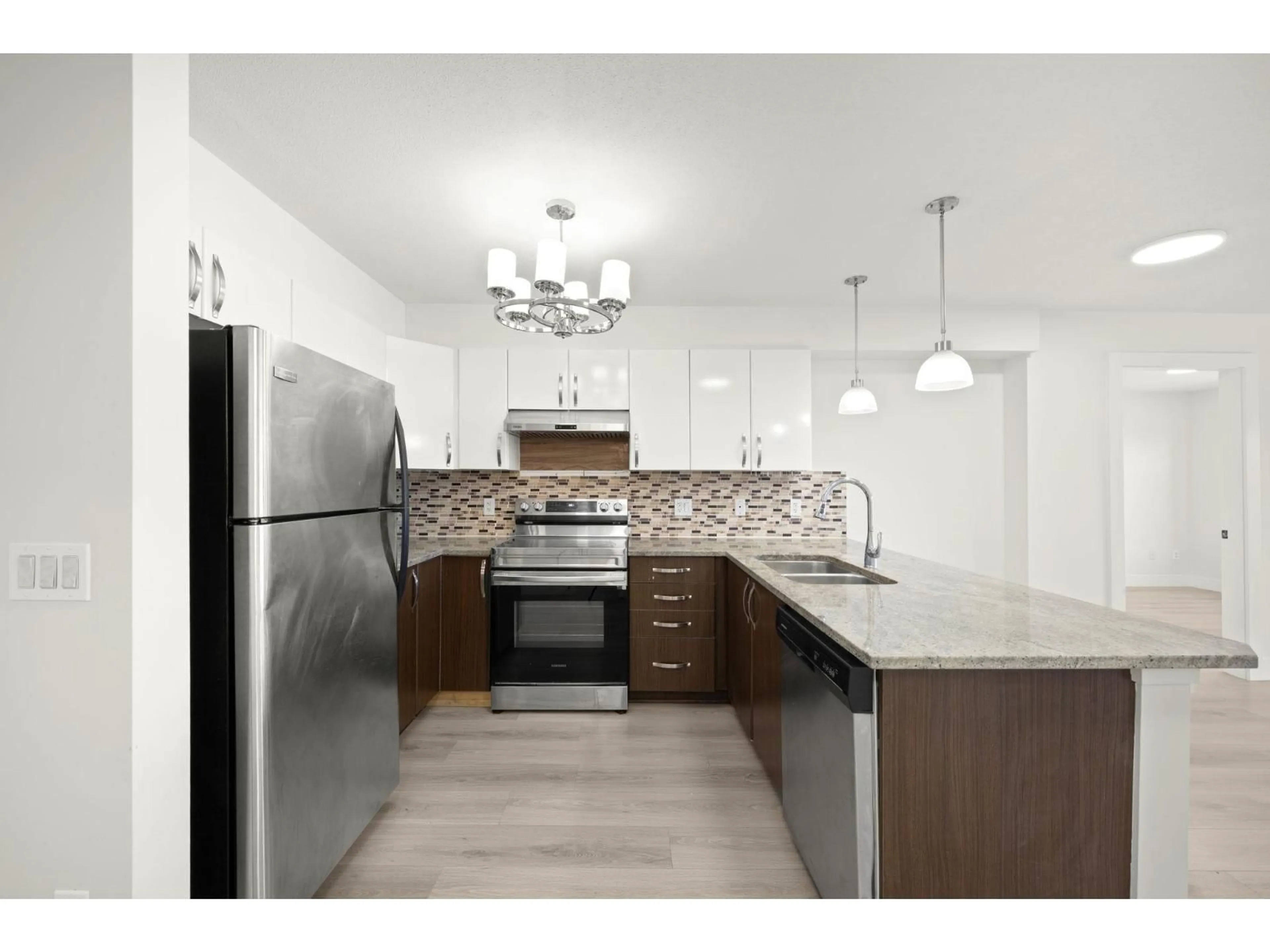 Standard kitchen, ceramic/tile floor for 318 - 13555 GATEWAY DRIVE, Surrey British Columbia V3T0B5