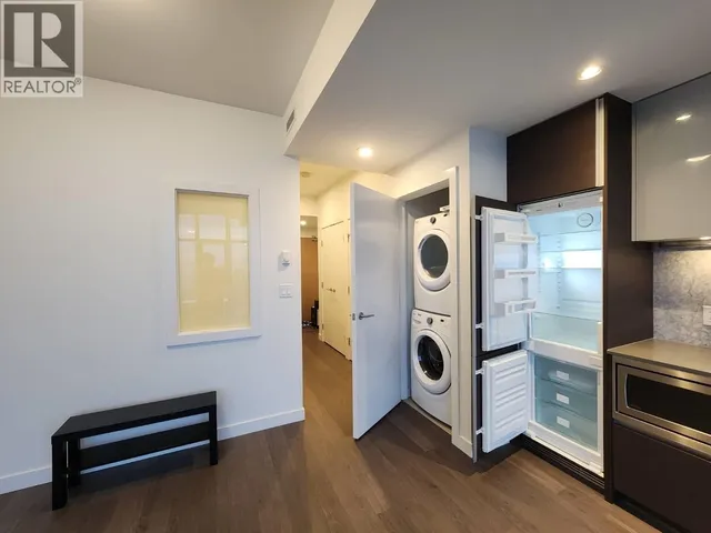 5203 - 4670 ASSEMBLY WAY, Burnaby 5
