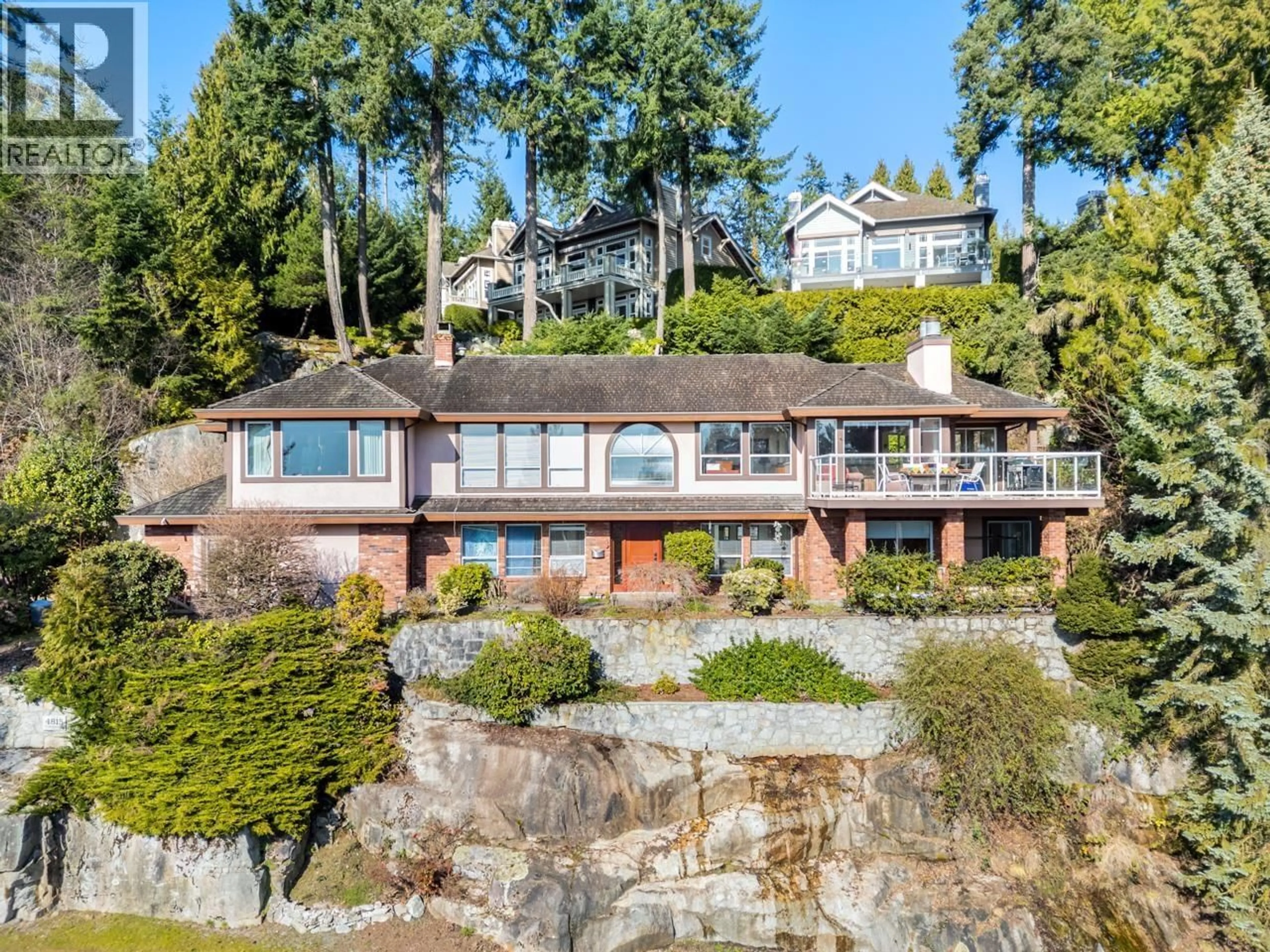 A pic from outside/outdoor area/front of a property/back of a property/a pic from drone, water/lake/river/ocean view for 4815 HEADLAND CLOSE, West Vancouver British Columbia V7W3C2