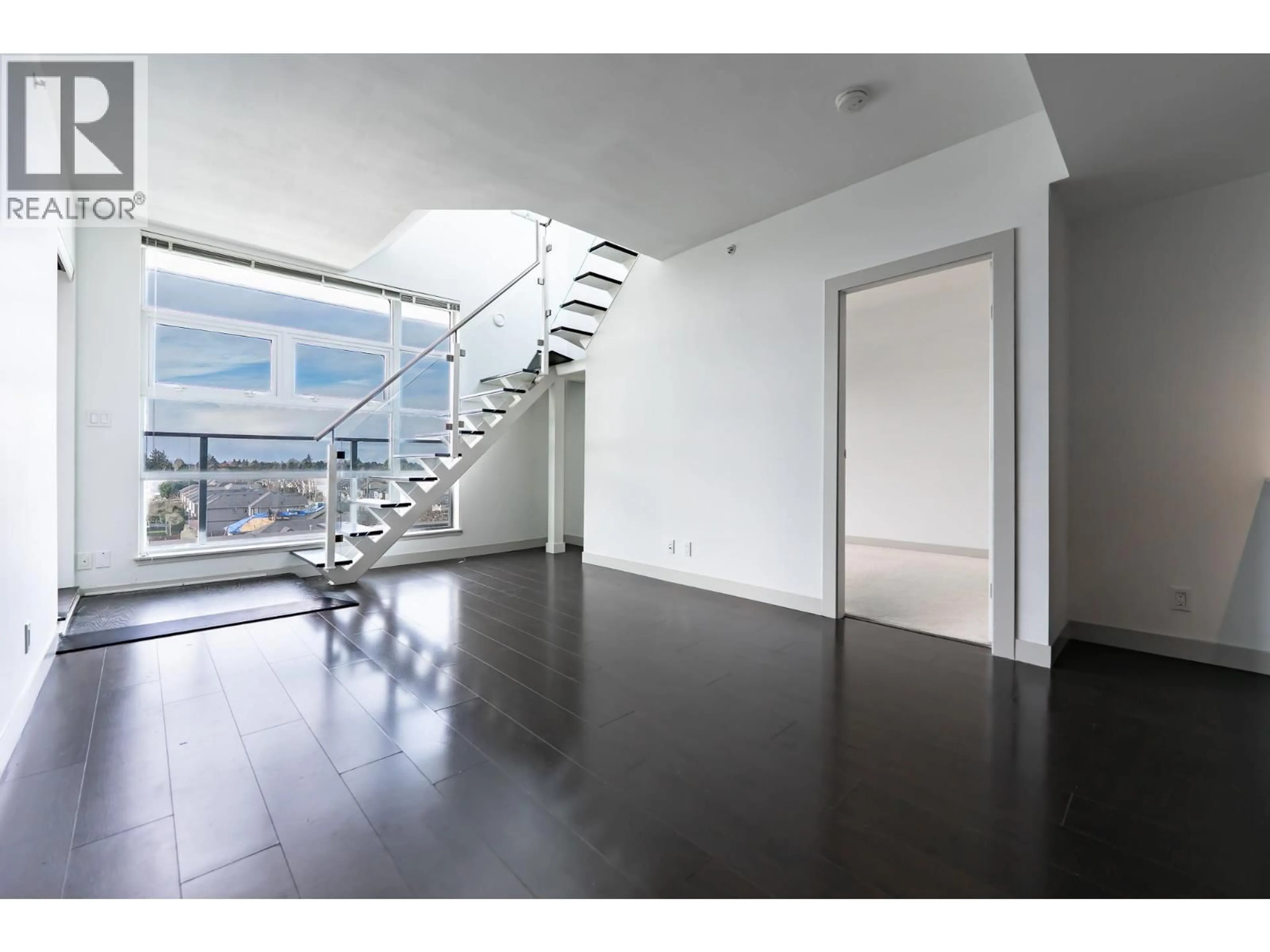 Indoor foyer for 502 - 10020 DUNOON DRIVE, Richmond British Columbia V7A0A7