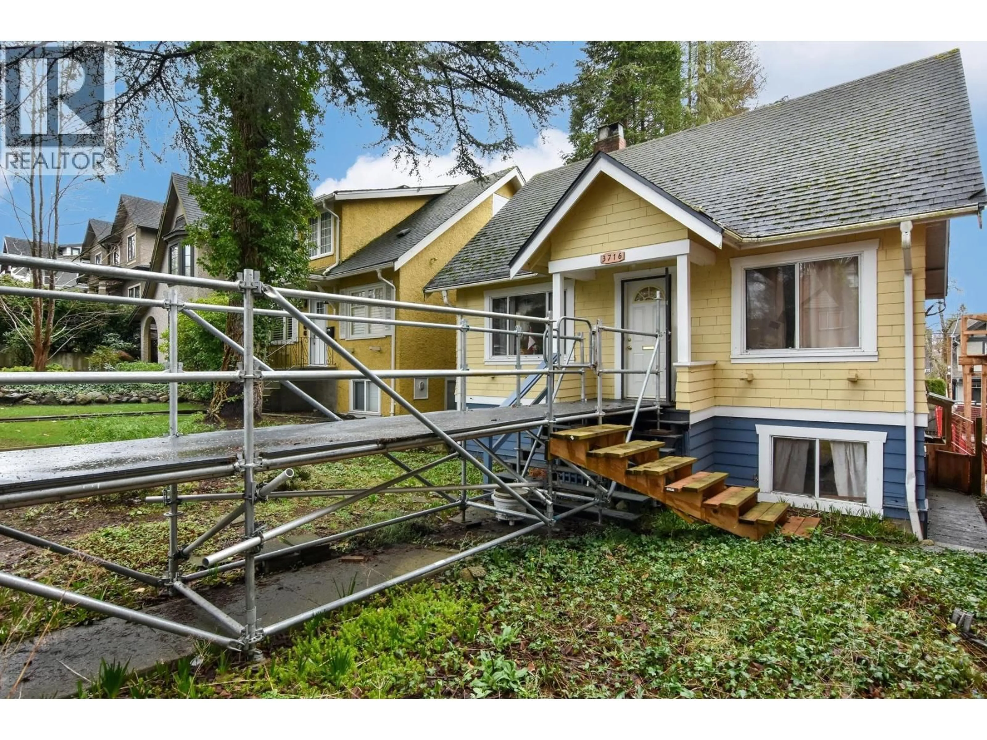 Unknown for 3716 29TH AVENUE, Vancouver British Columbia V6S1T4