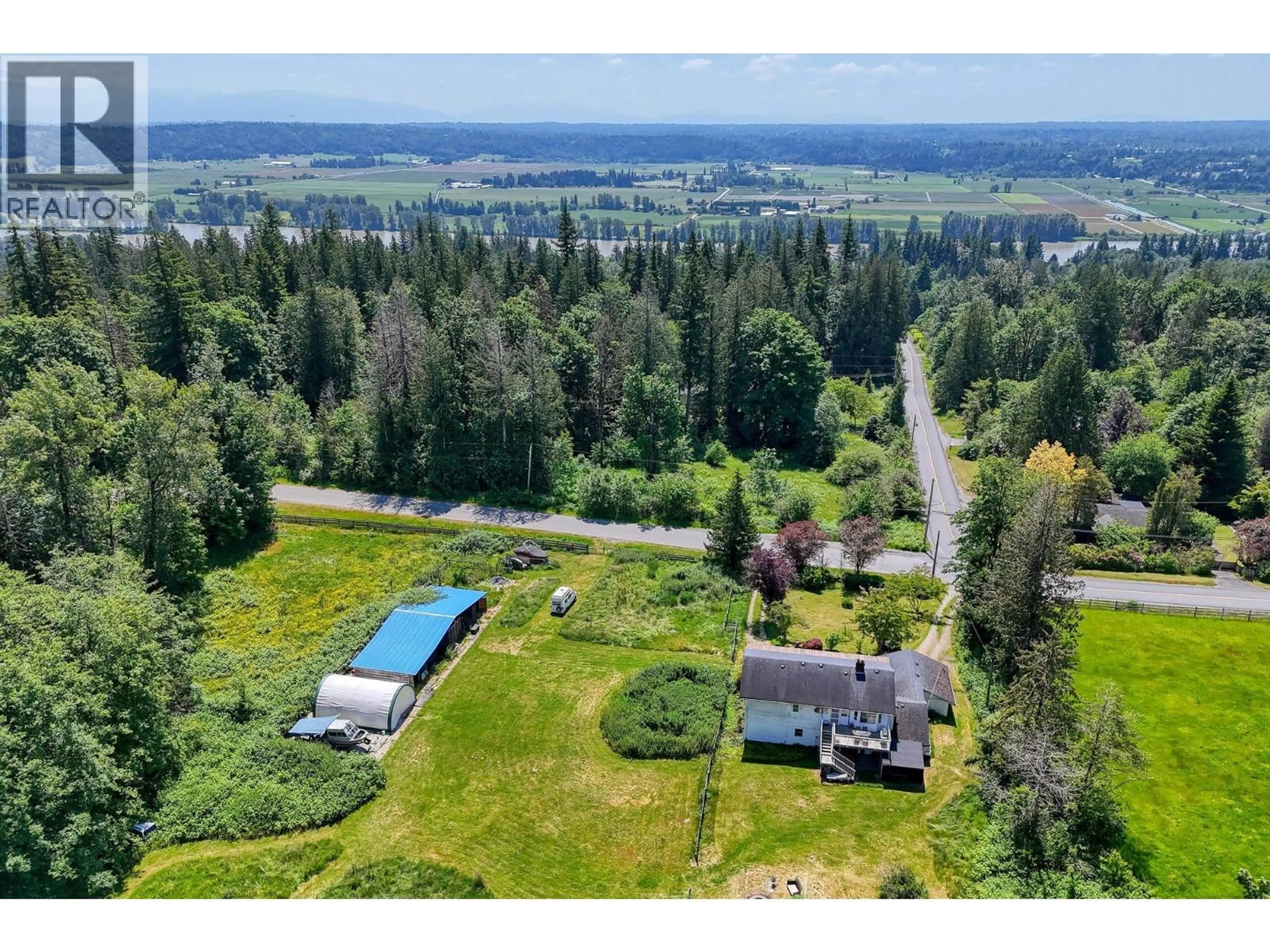 A pic from outside/outdoor area/front of a property/back of a property/a pic from drone, unknown for 10022 ROLLEY CRESCENT, Maple Ridge British Columbia V2W1J9