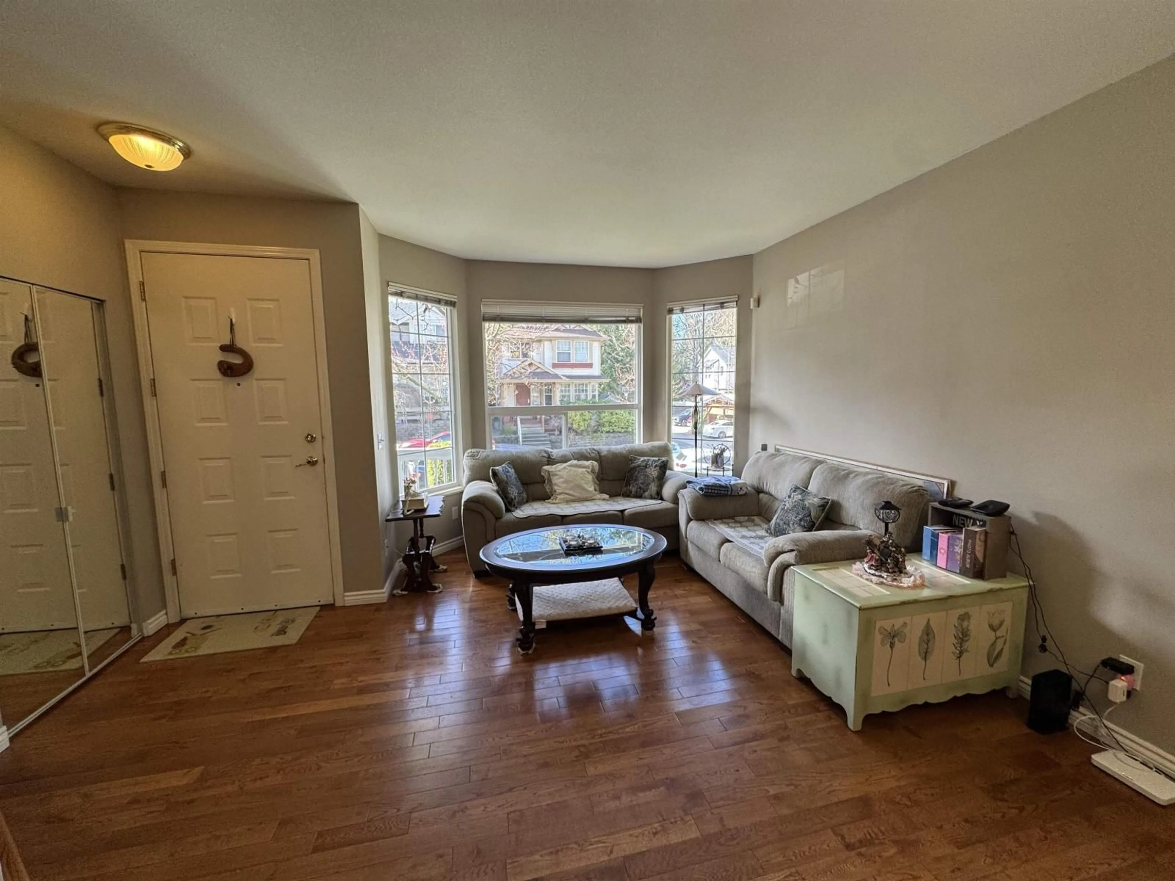 Living room with furniture, unknown for 8780 206 STREET, Langley British Columbia V1M3X2