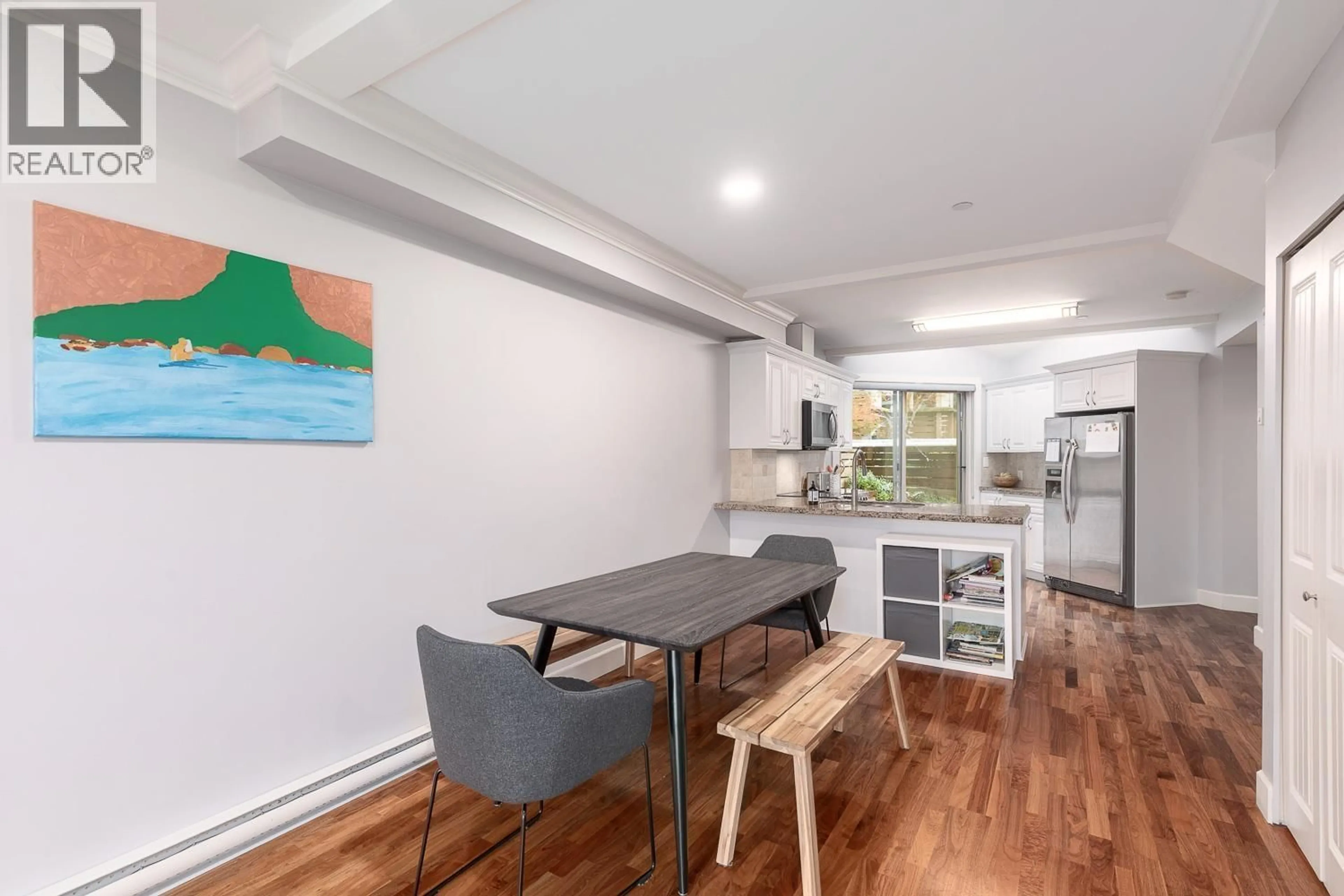 Unknown for 5 - 215 4TH STREET, North Vancouver British Columbia V7L1J1