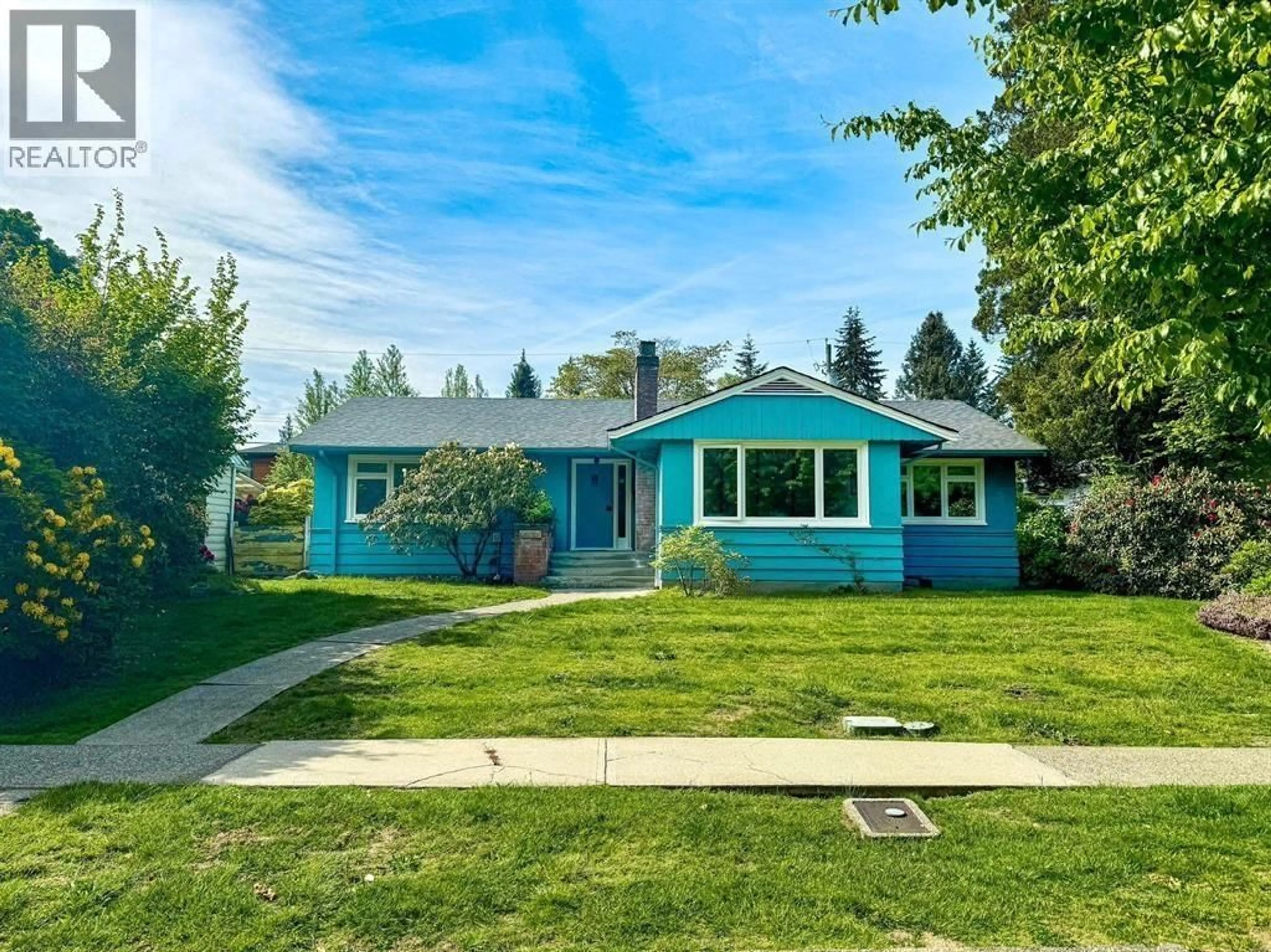 Home with vinyl exterior material, street for 4922 QUEENSLAND ROAD, Vancouver British Columbia V6T1G4