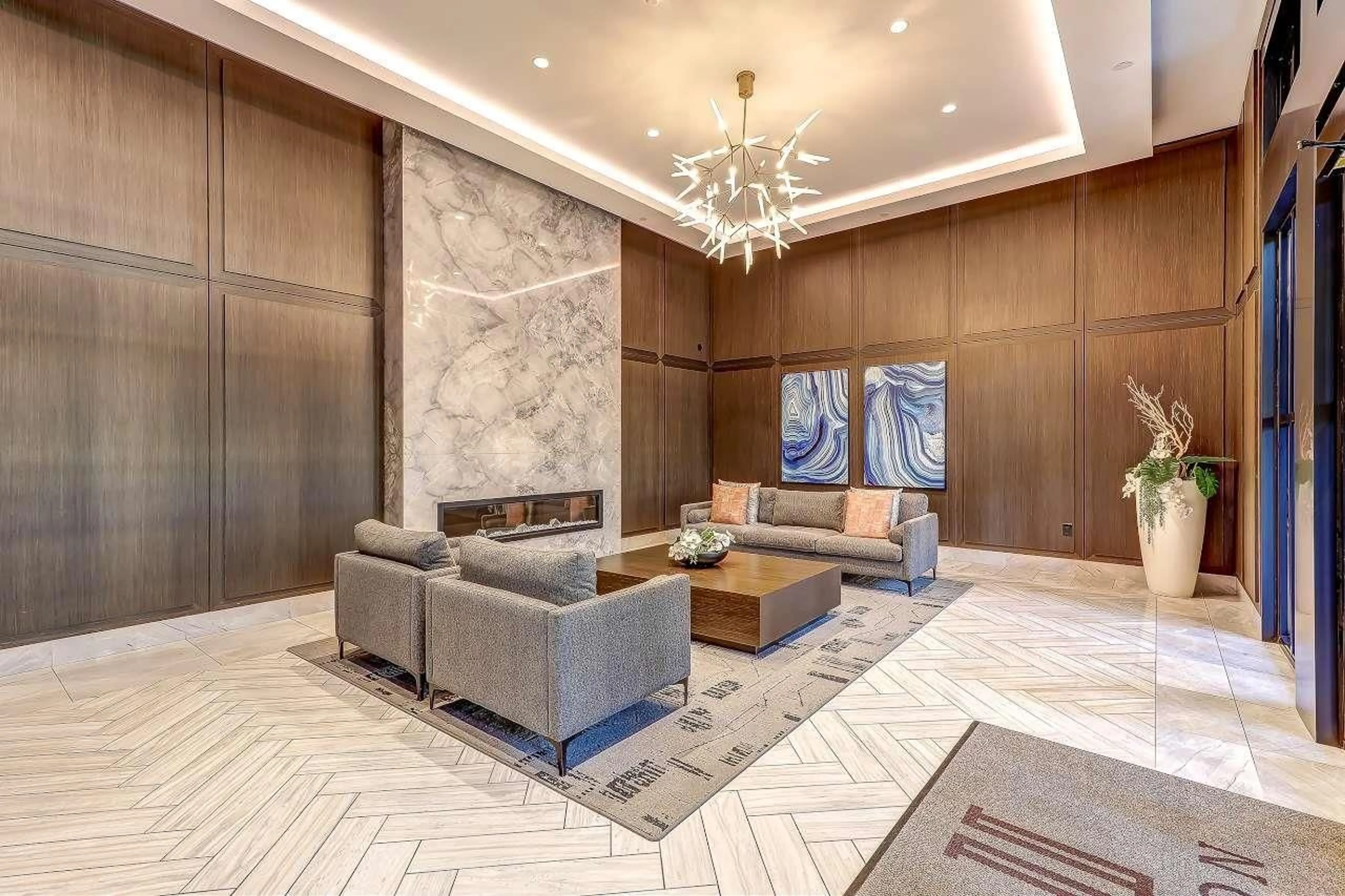 Lobby for B220 - 8150 207 STREET, Langley British Columbia V2Y4J3