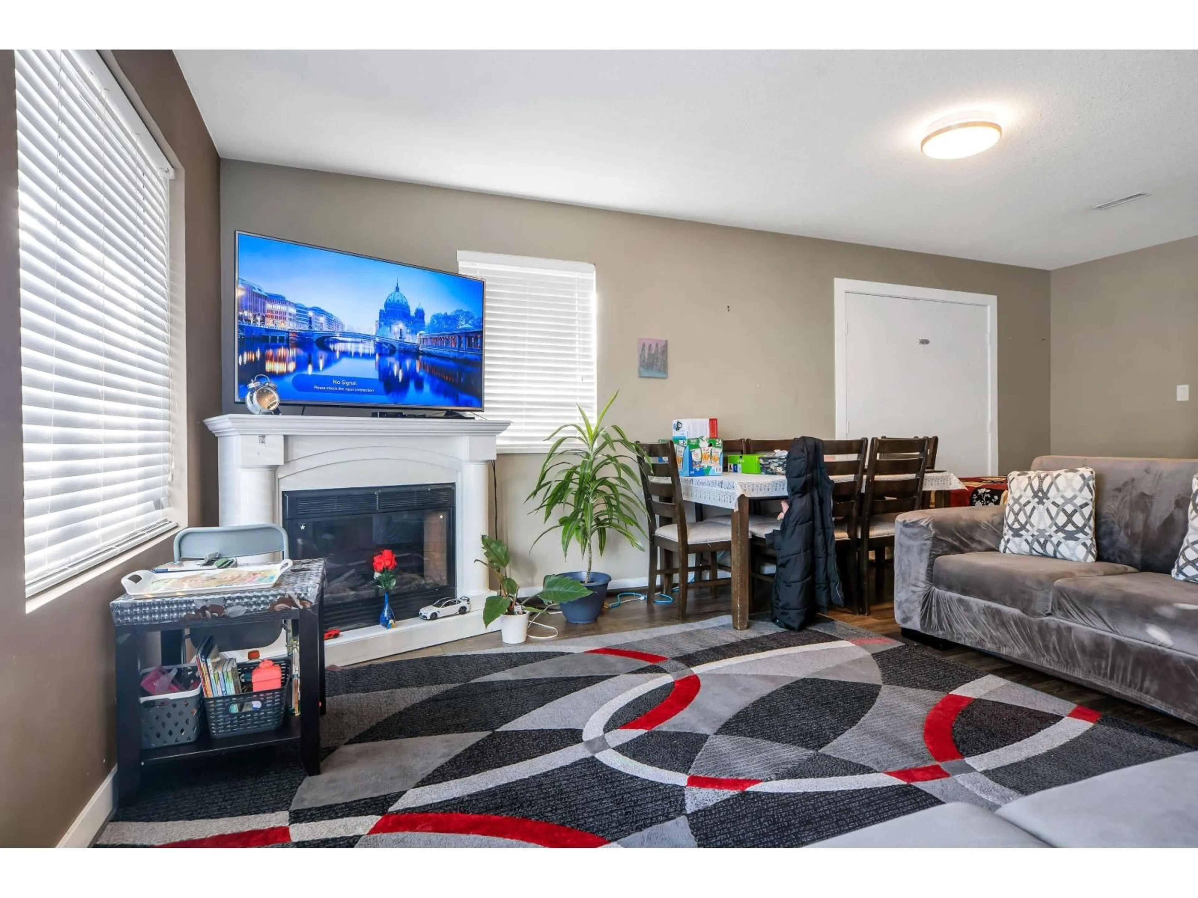 Living room with furniture, unknown for 34655 BALDWIN ROAD, Abbotsford British Columbia V2S7H9