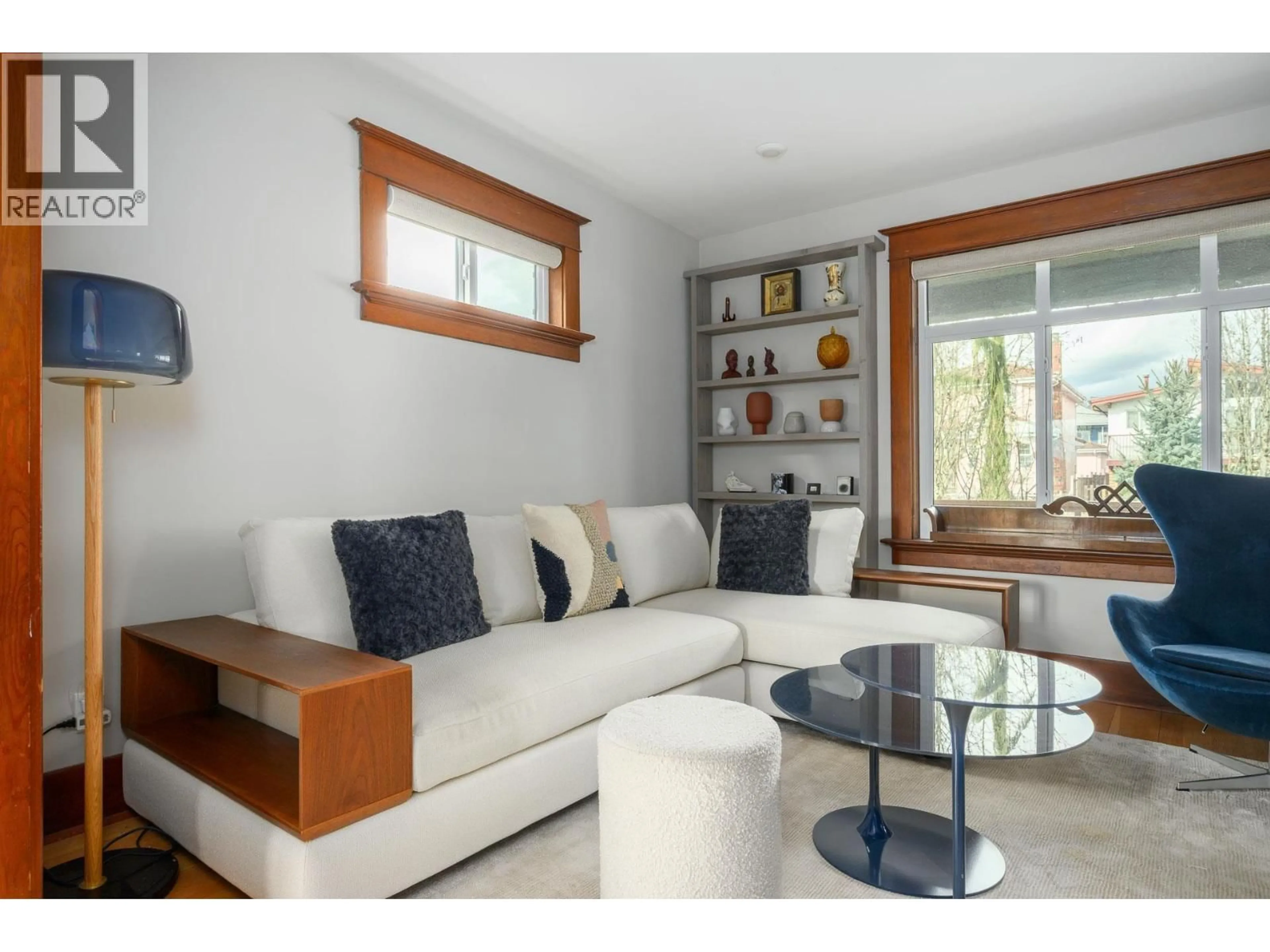 Living room with furniture, wood/laminate floor for 2834 GEORGIA STREET, Vancouver British Columbia V5K2K4