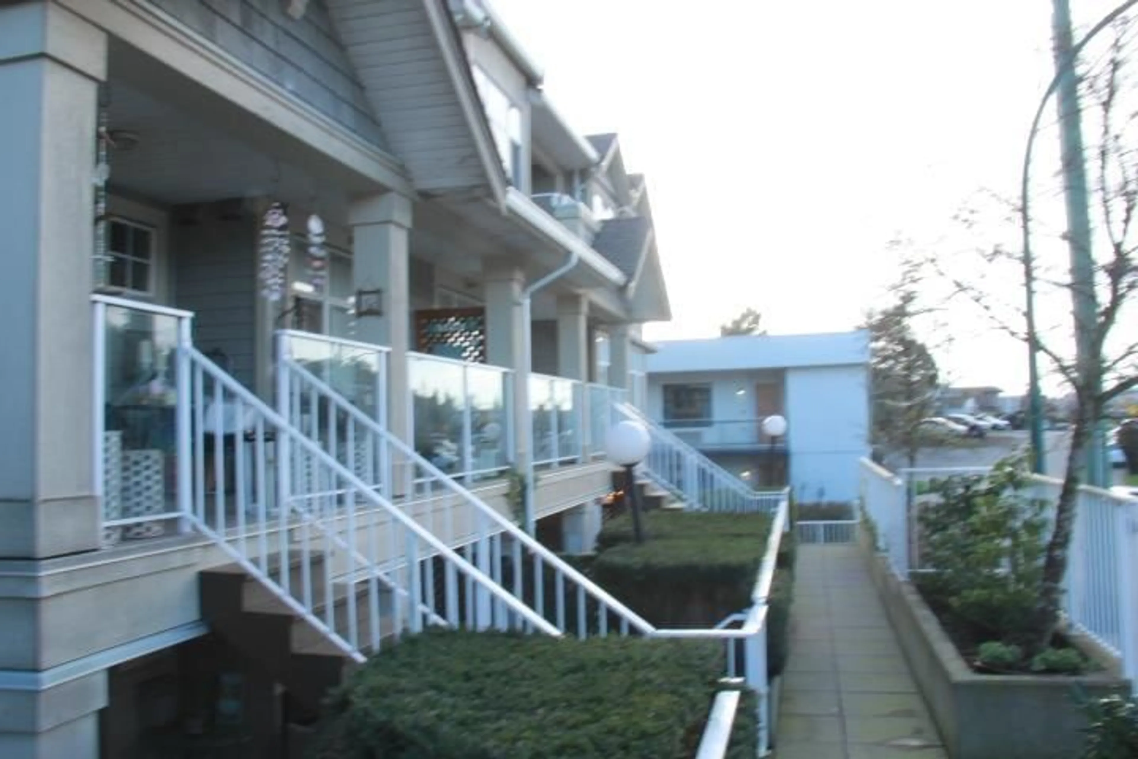 Patio, unknown for 205 - 15621 MARINE DRIVE, White Rock British Columbia V4B1E1