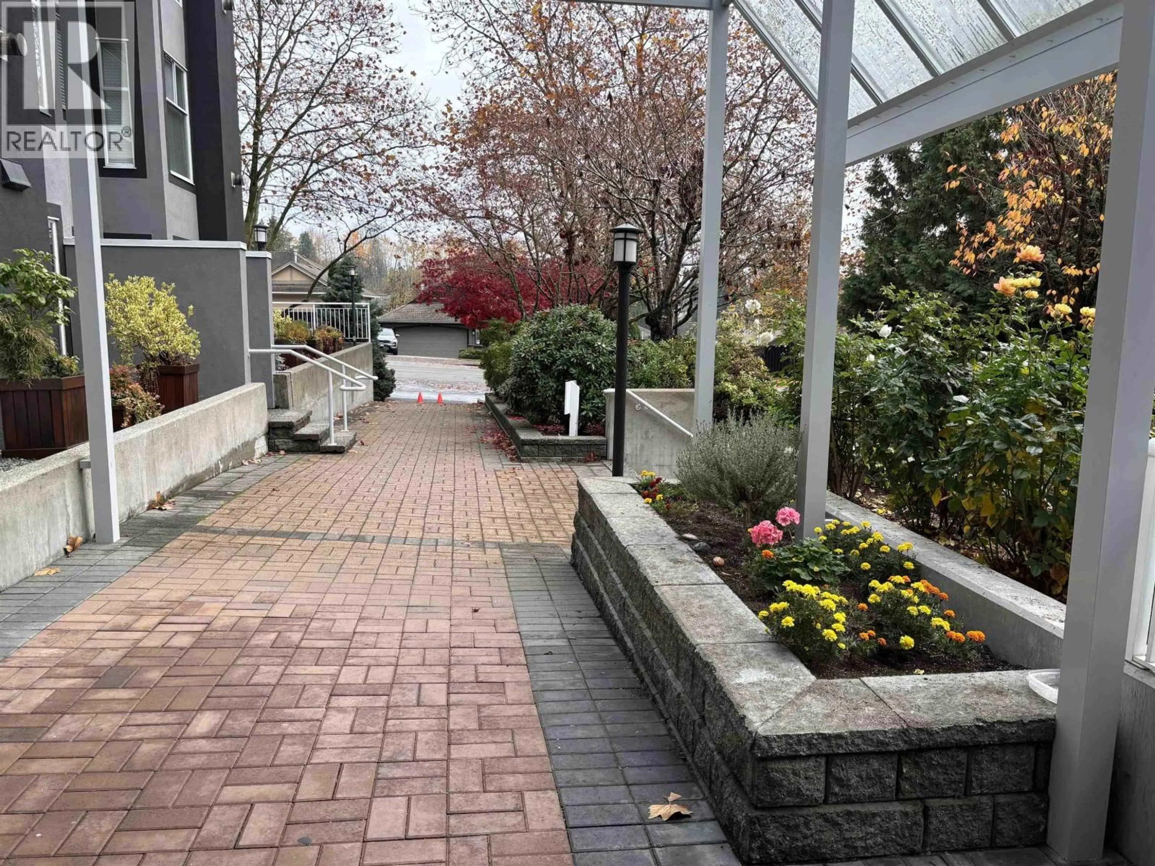 Patio, street for 208 - 11609 227 STREET, Maple Ridge British Columbia V2X2L9