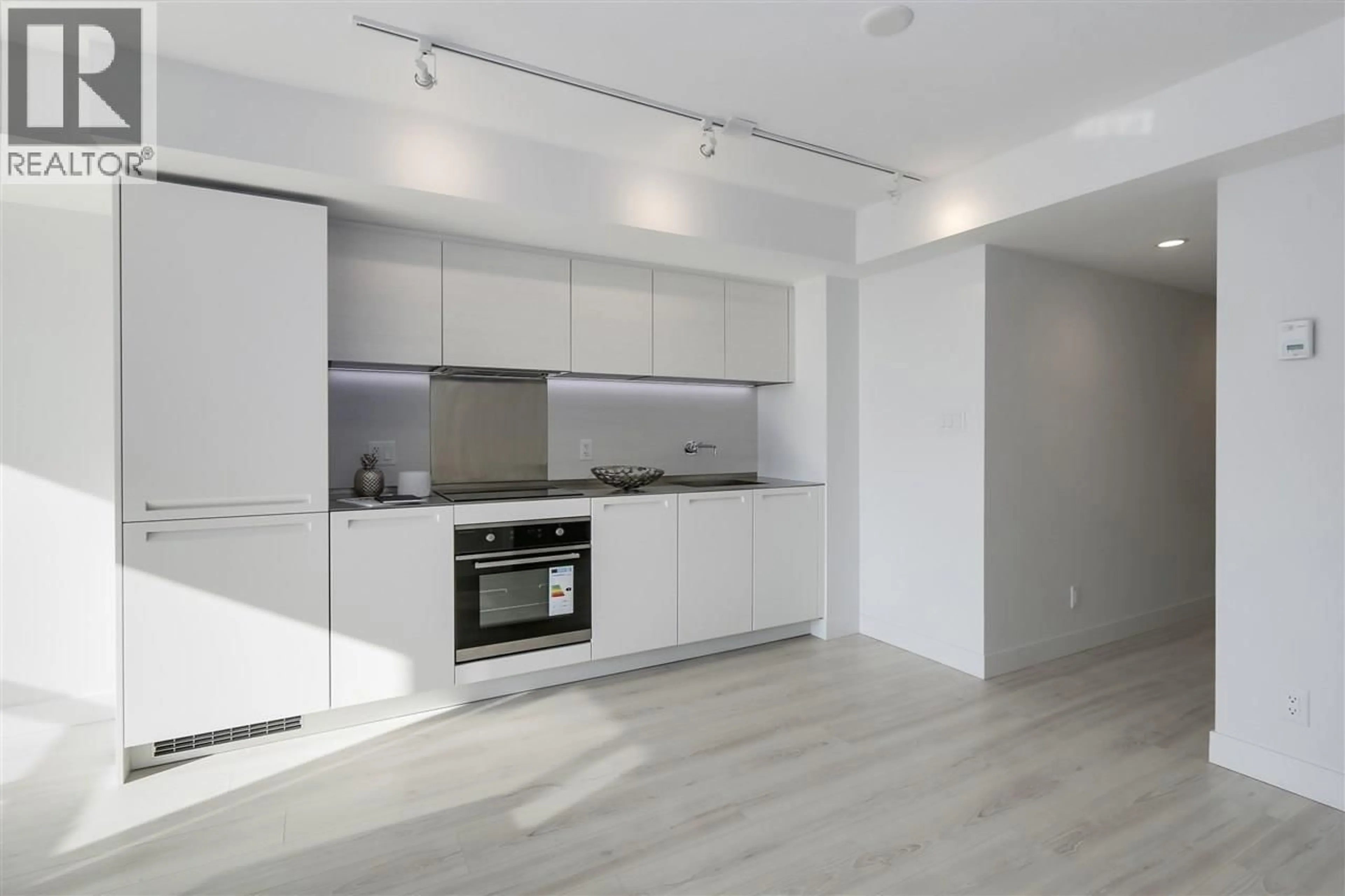 Standard kitchen, unknown for 1903 - 1133 HORNBY STREET, Vancouver British Columbia V6Z1W1