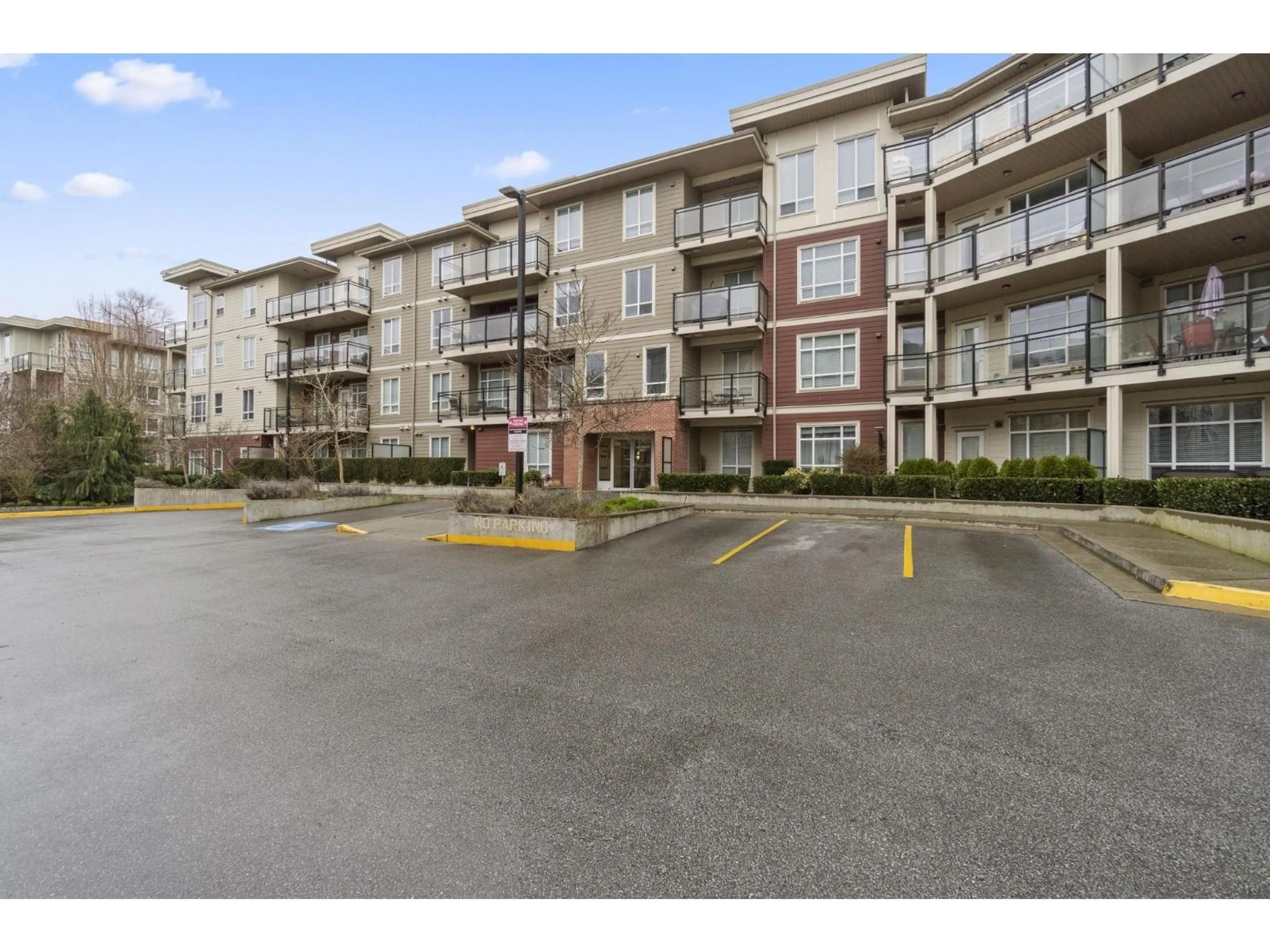 Unknown for D414 - 20211 66 AVENUE, Langley British Columbia V2Y0L4