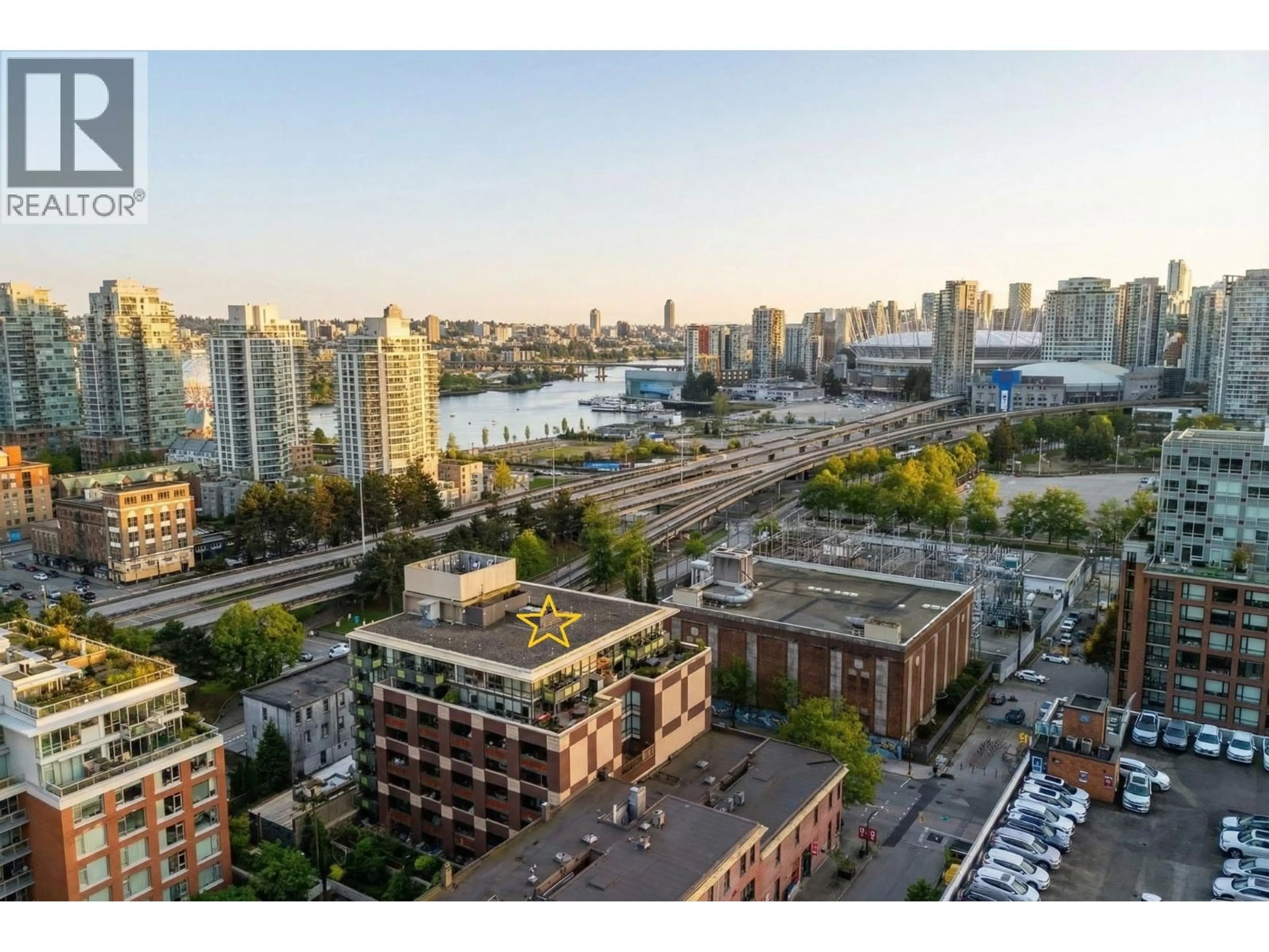 A pic from outside/outdoor area/front of a property/back of a property/a pic from drone, city buildings view from balcony for 710 - 718 MAIN STREET, Vancouver British Columbia V6A0B1
