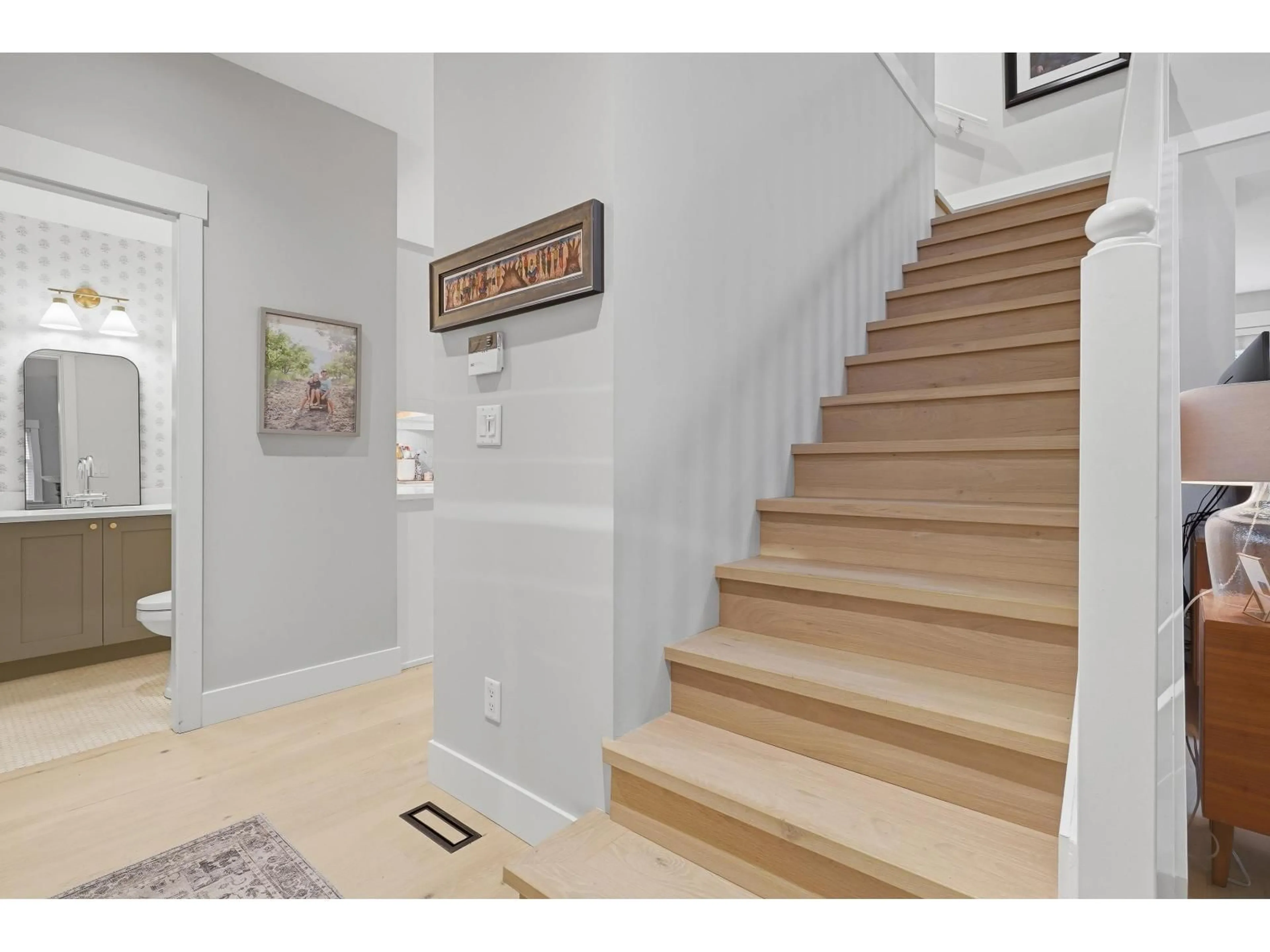 Unknown for 25 - 15237 36 AVENUE, Surrey British Columbia V3Z0Y4