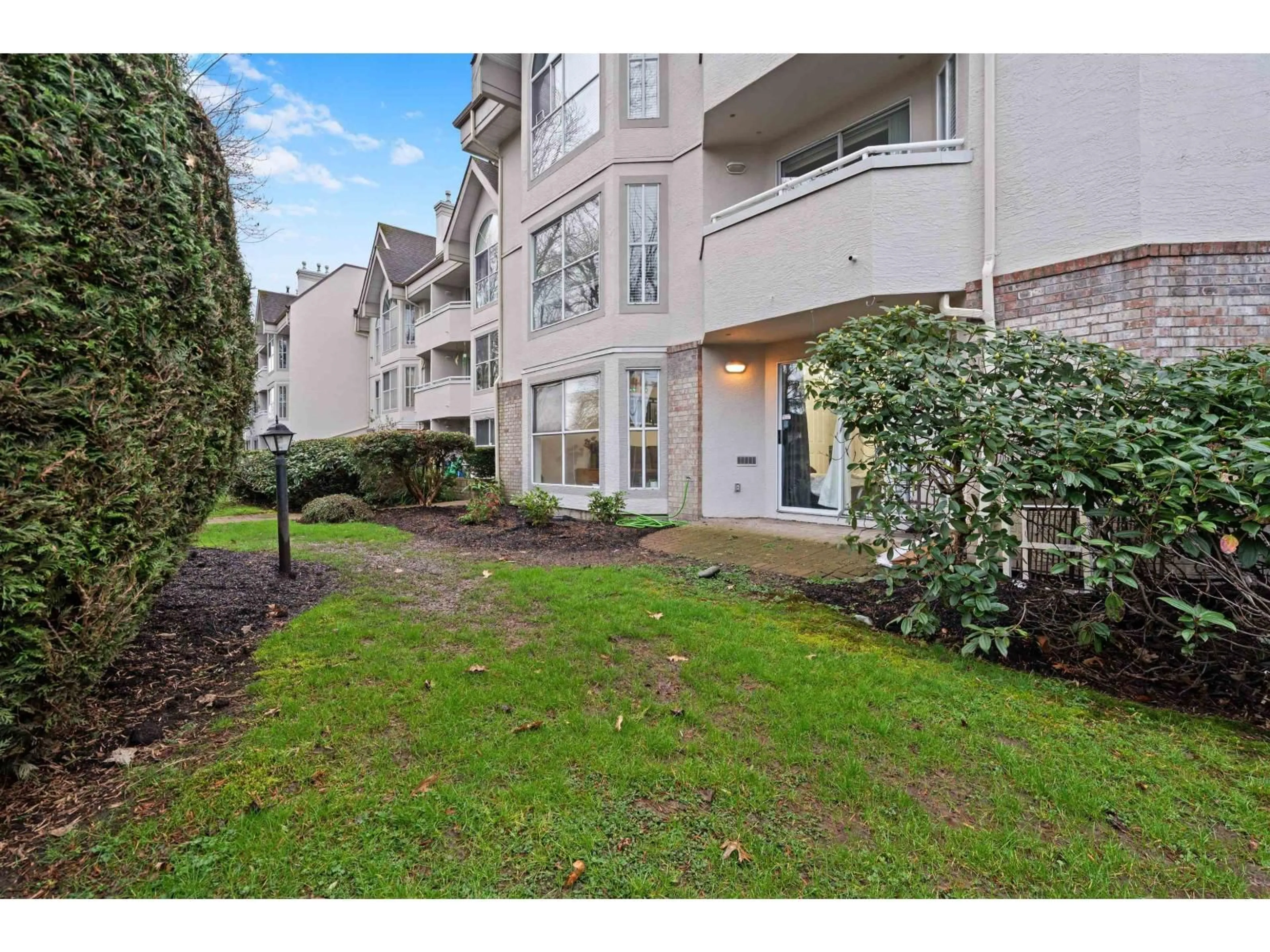 Unknown for 111 - 7171 121 STREET, Surrey British Columbia V3W1G9