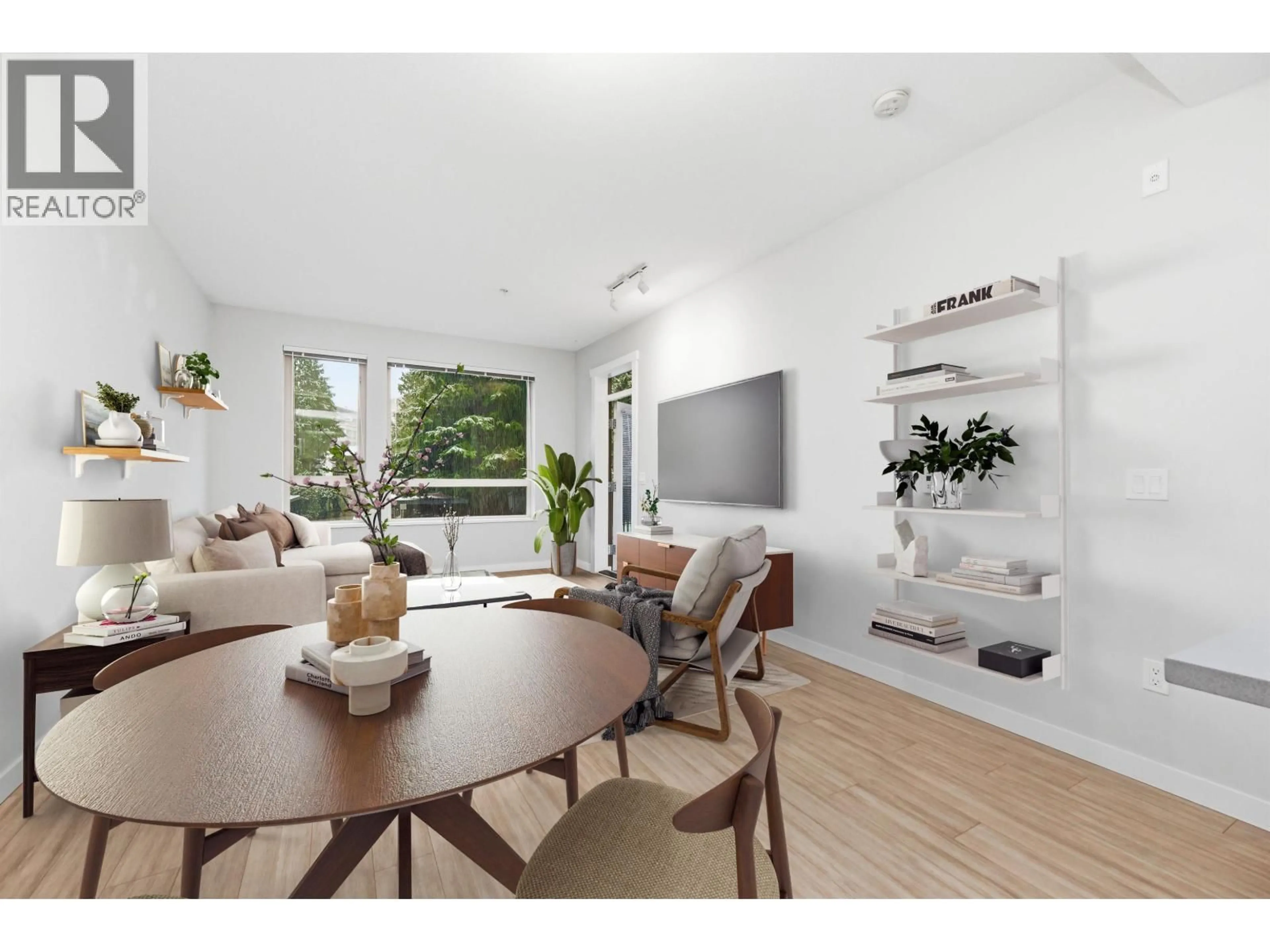 Living room with furniture, unknown for 121 - 2651 LIBRARY LANE, North Vancouver British Columbia V7J0C1