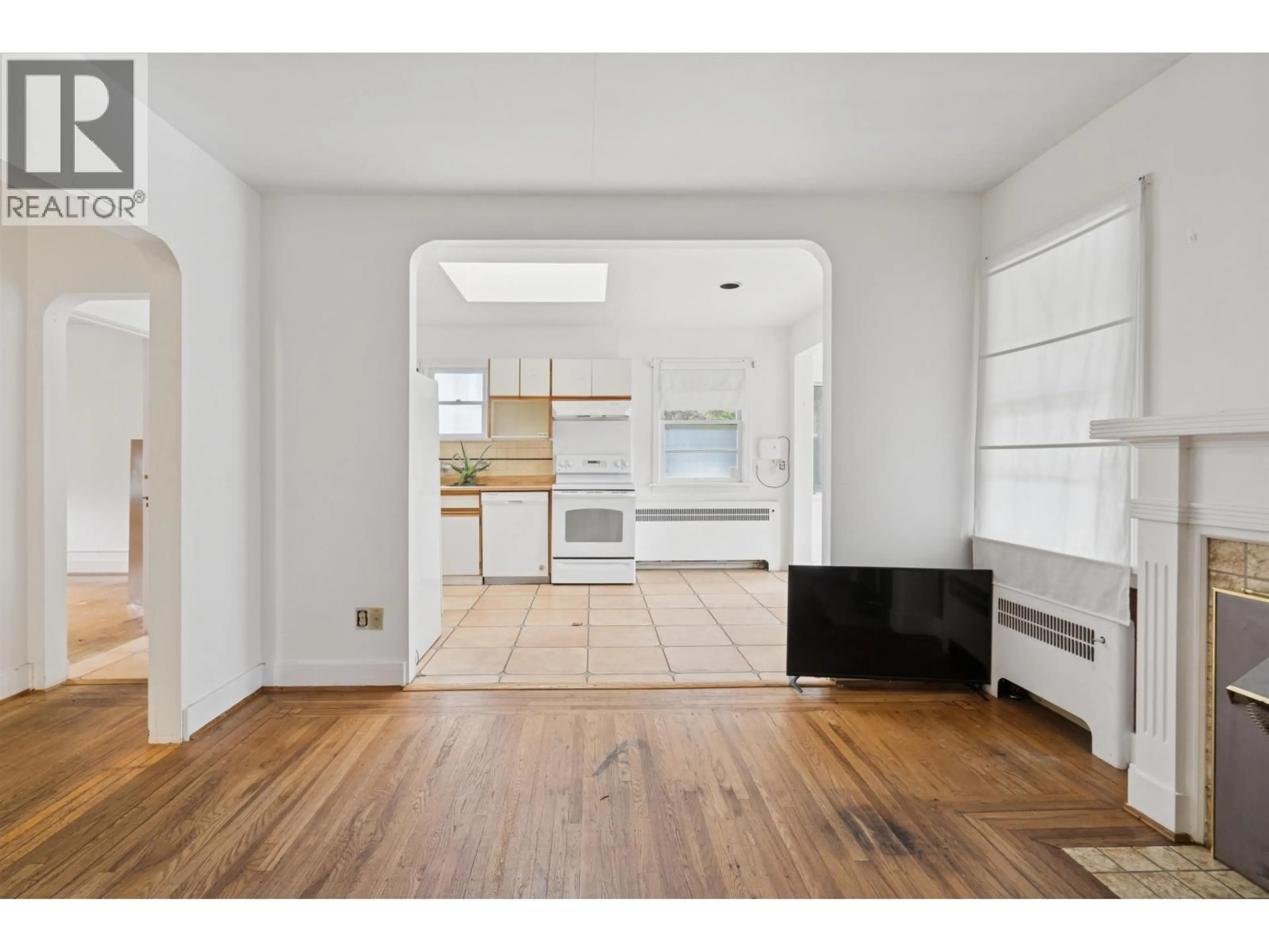 Open concept kitchen, unknown for 1830 33RD AVENUE, Vancouver British Columbia V6M1B2