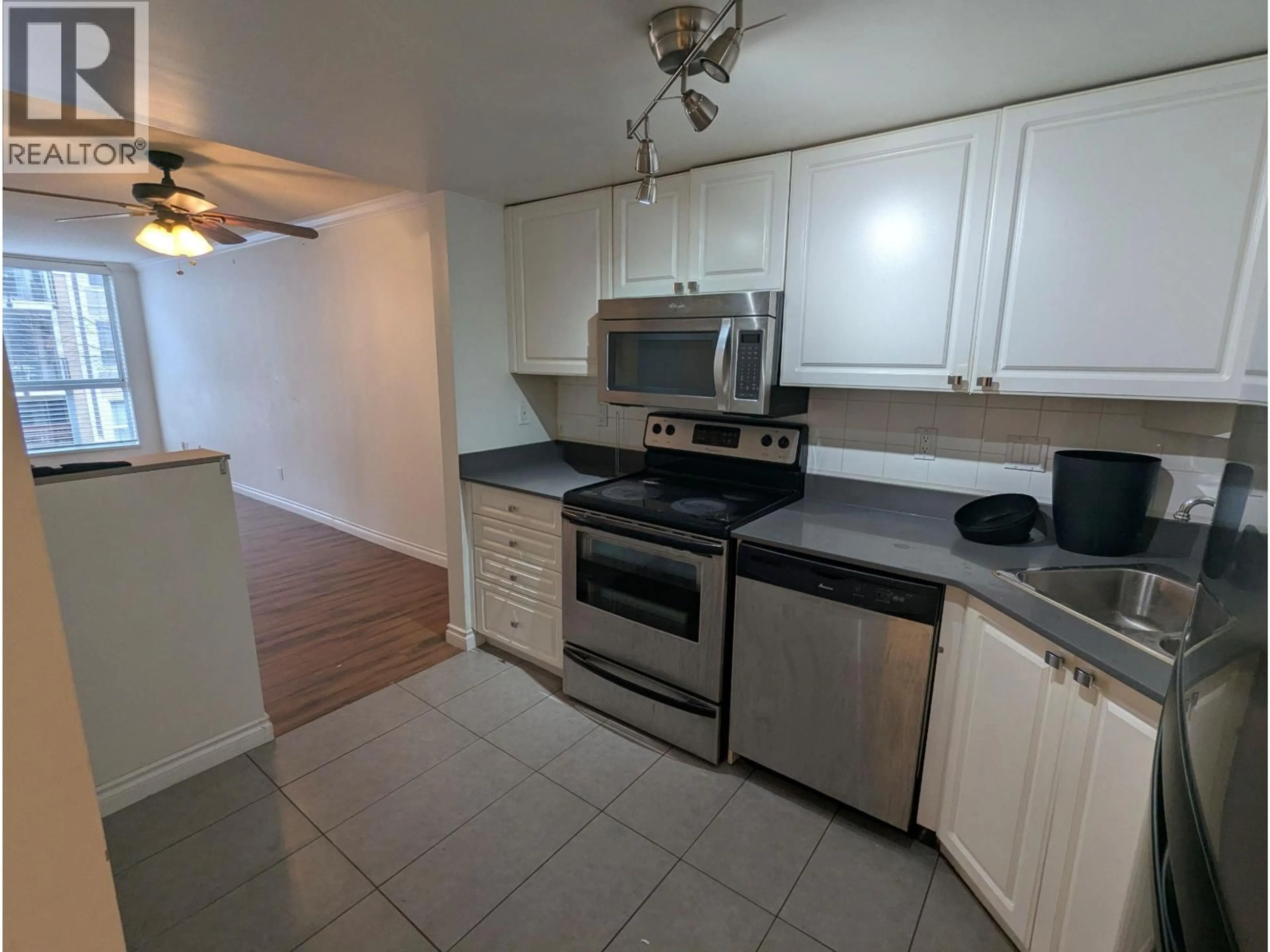 Standard kitchen, unknown for 205 - 2485 ATKINS AVENUE, Port Coquitlam British Columbia V3C1Z1