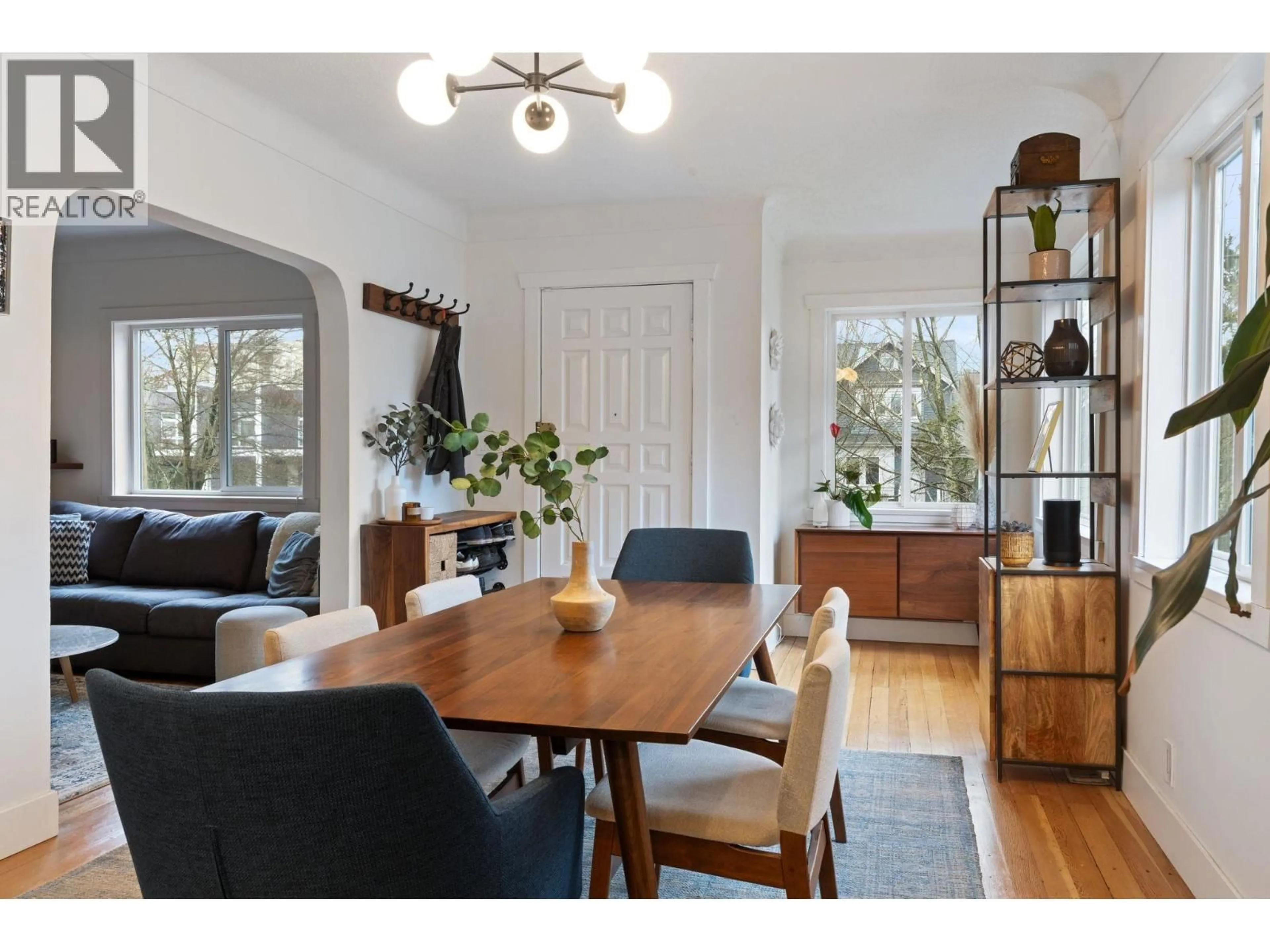Dining room, wood/laminate floor for 2156 PENDER STREET, Vancouver British Columbia V5L1X2