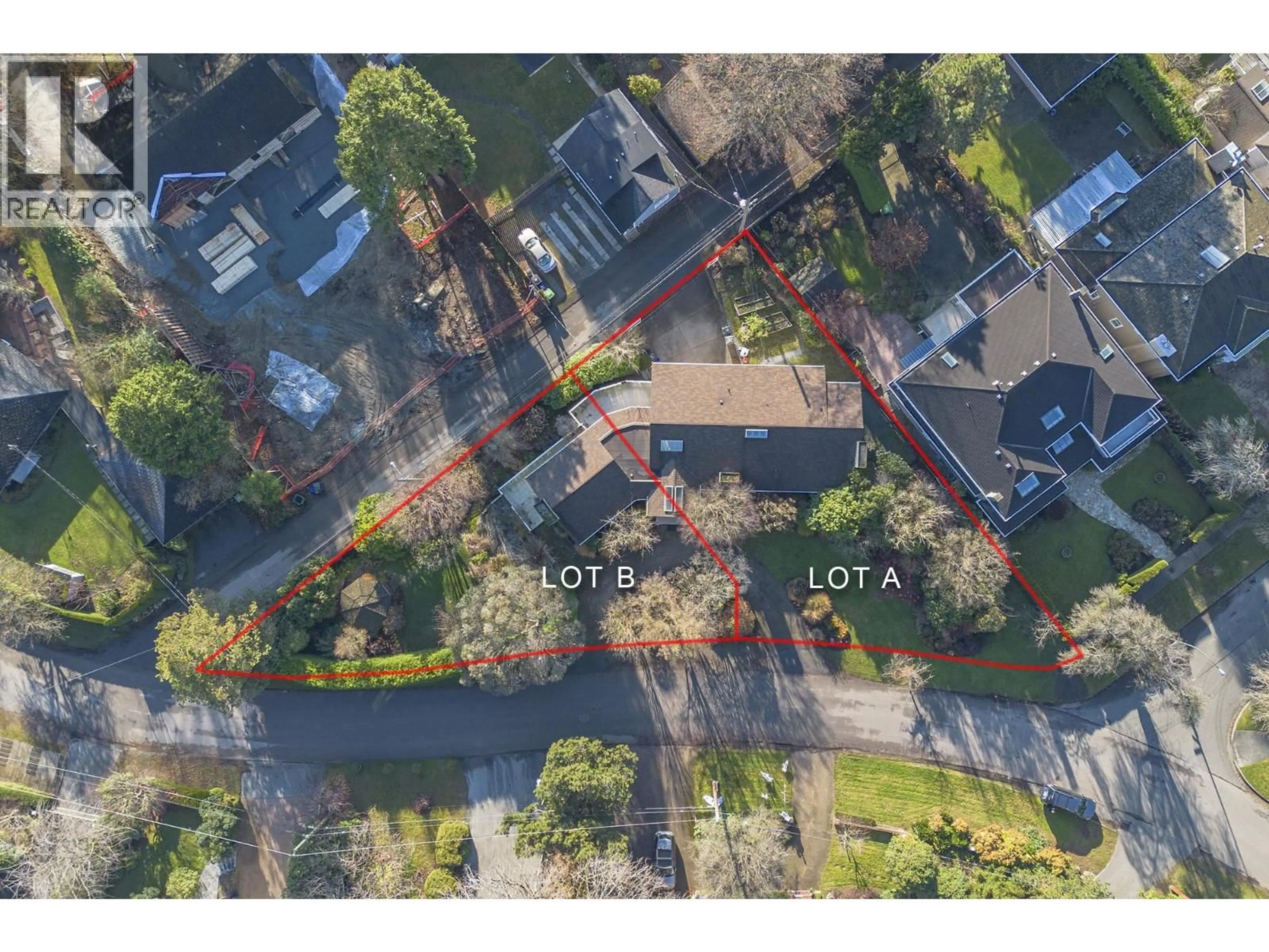 A pic from outside/outdoor area/front of a property/back of a property/a pic from drone, street for 7225 HUDSON STREET, Burnaby British Columbia V6P4K9