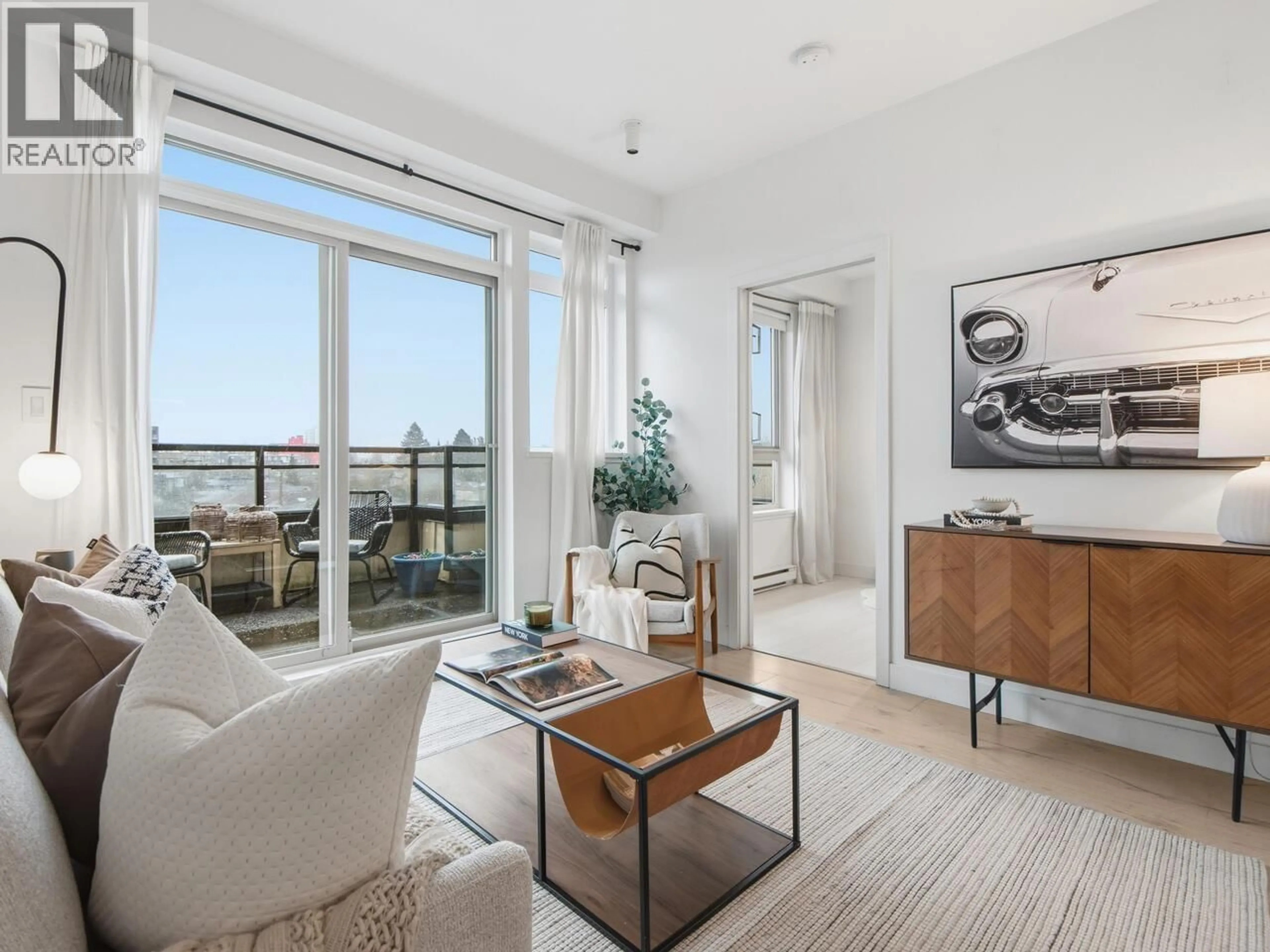 Living room with furniture, unknown for PH6 - 688 17TH AVENUE, Vancouver British Columbia V5V0A8