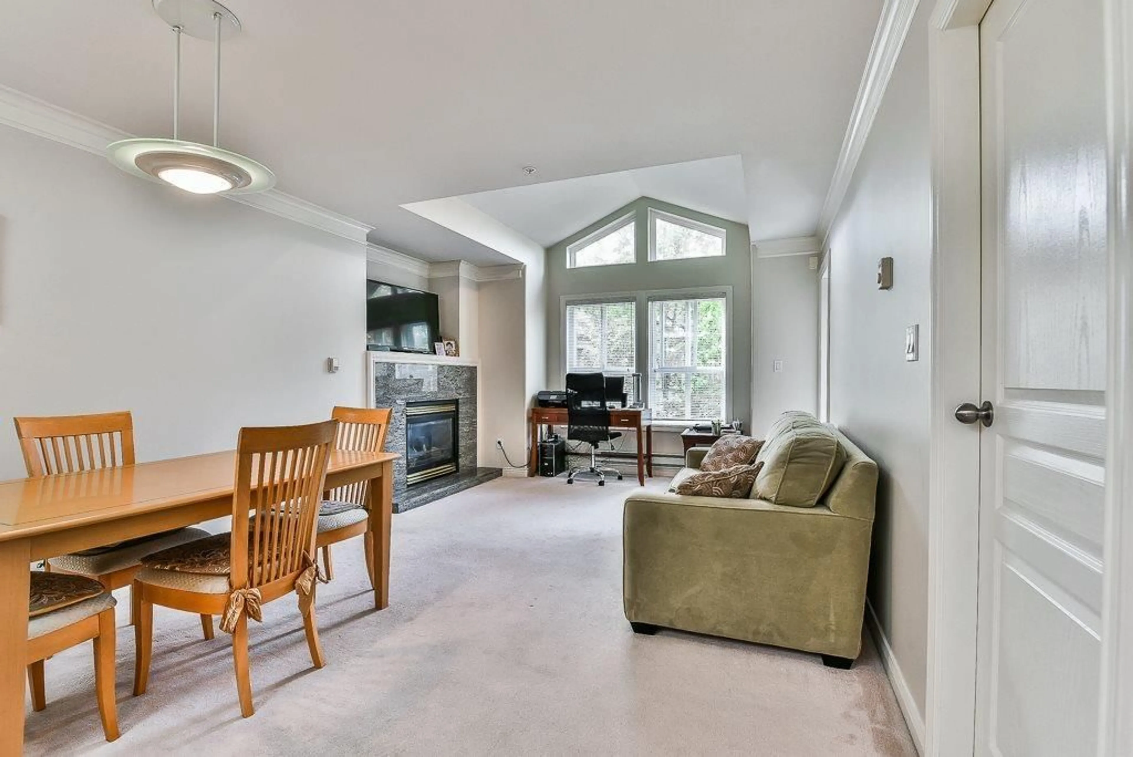 Living room with furniture, unknown for 404 - 8115 121A STREET, Surrey British Columbia V3W1J2