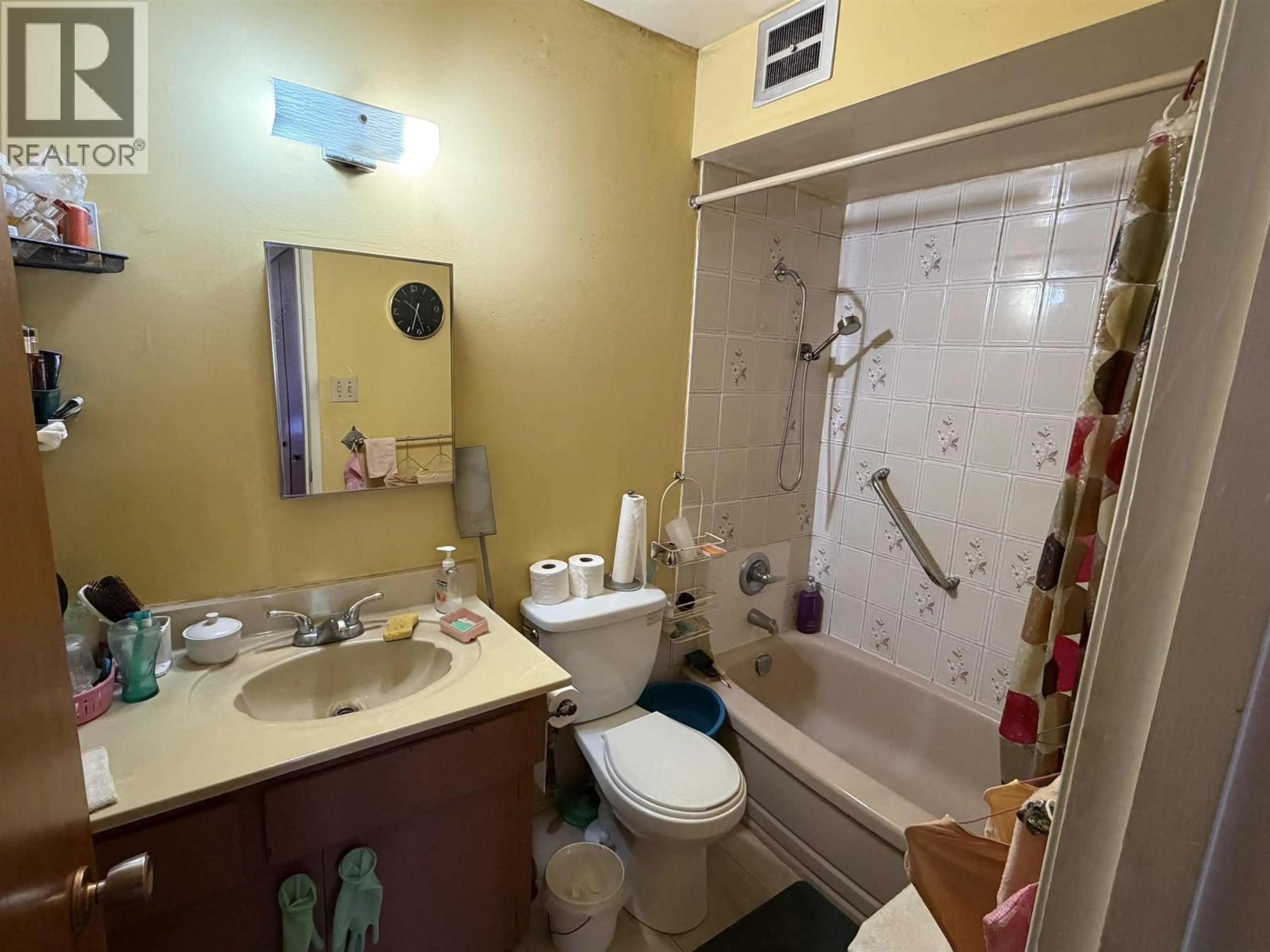 Standard bathroom, floor is not visible for 205 - 5055 IMPERIAL STREET, Burnaby British Columbia V5J1C9