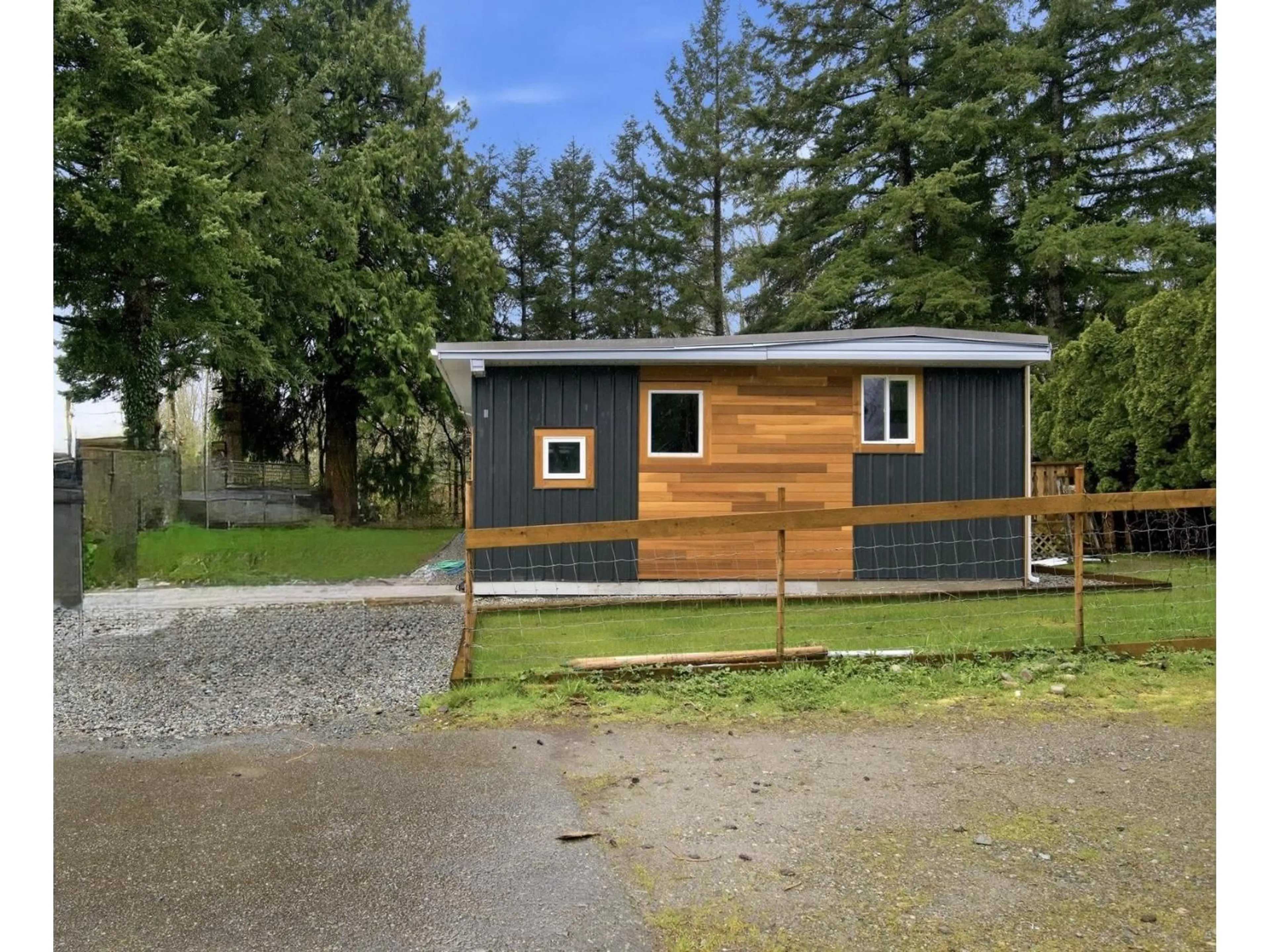 Shed for 8 - 41711 TAYLOR ROAD, Mission British Columbia V0M1G0