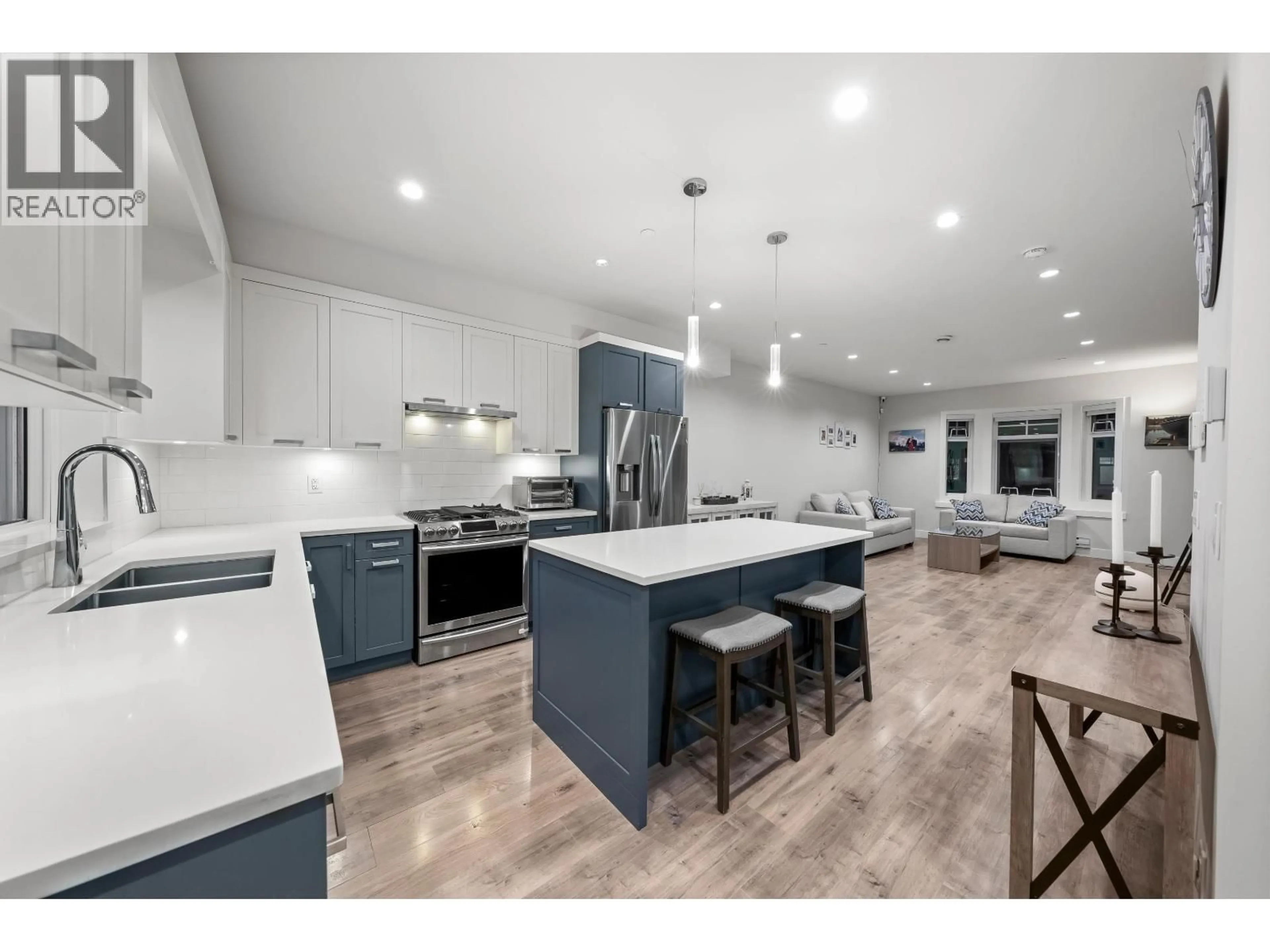 Open concept kitchen, unknown for 33 - 189 WOOD STREET, New Westminster British Columbia V3M0L7