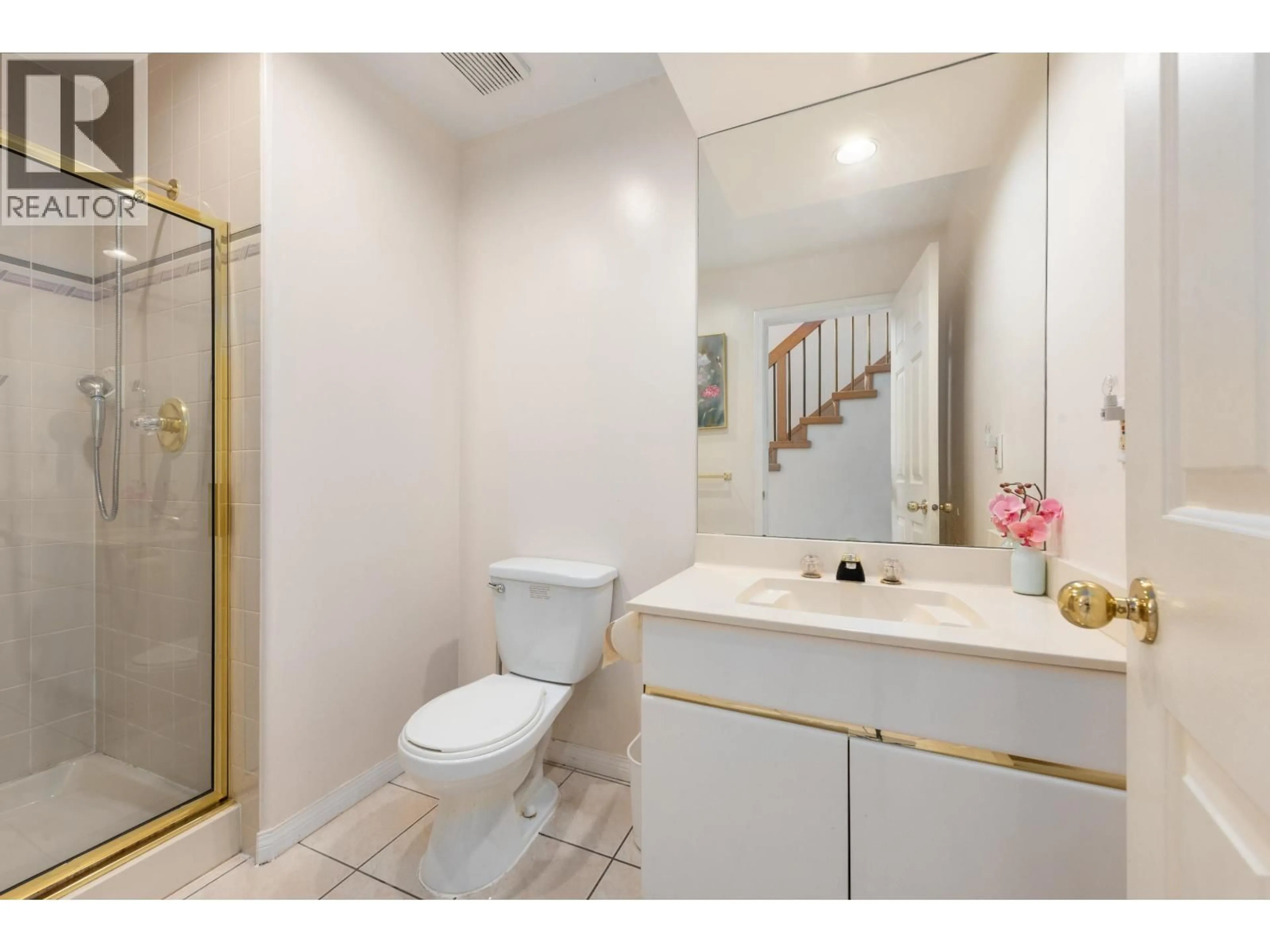 Standard bathroom, ceramic/tile floor for 3606 MCKAY DRIVE, Richmond British Columbia V6X3R7