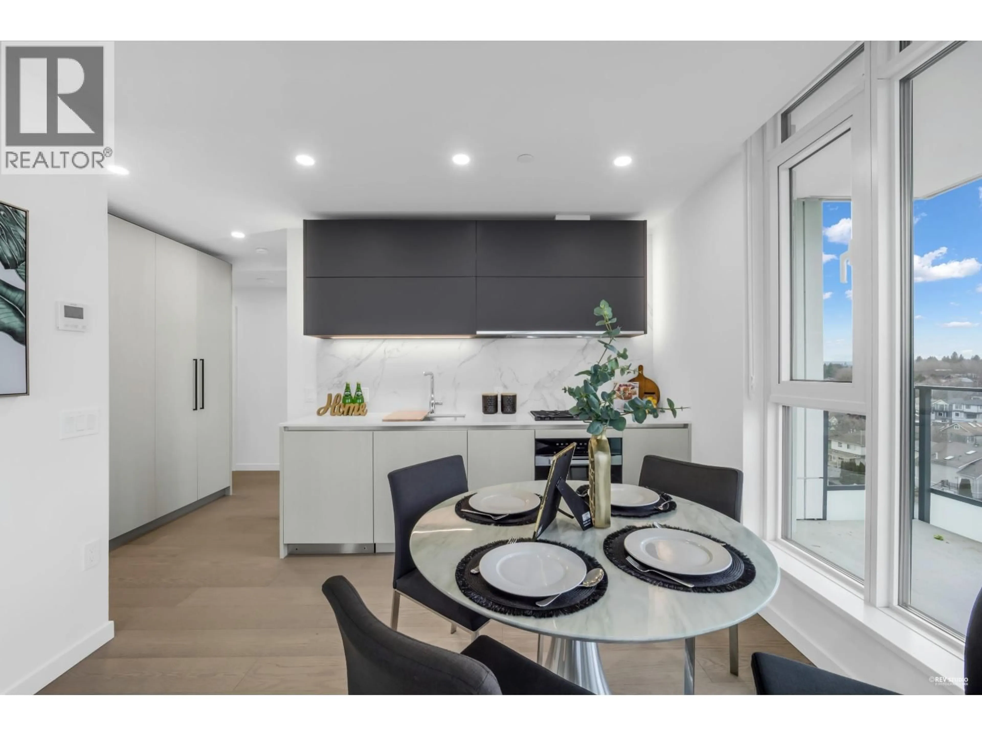 Unknown for 702 - 8415 GRANVILLE STREET, Vancouver British Columbia V6P0M2