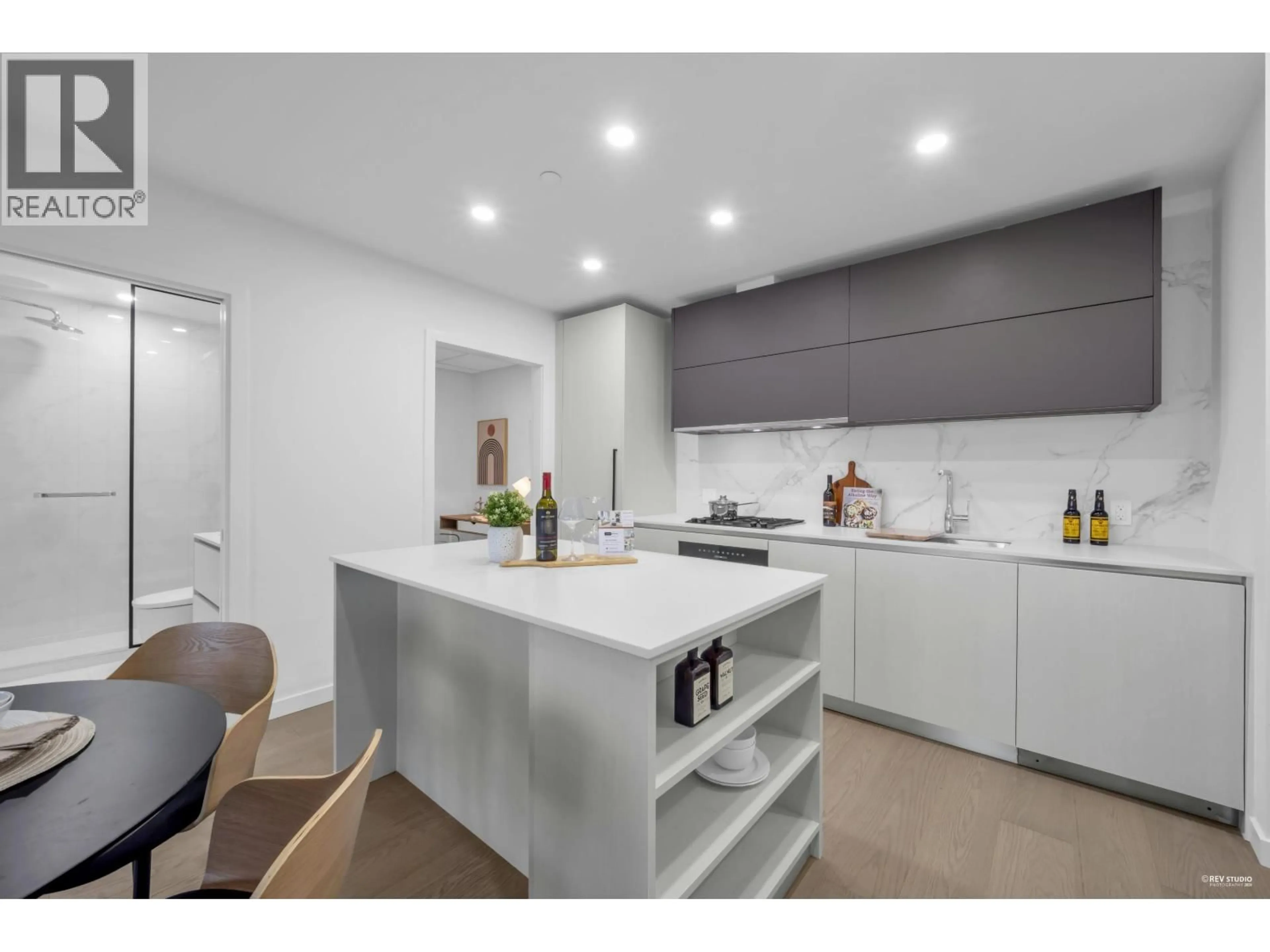 Unknown for 708 - 8415 GRANVILLE STREET, Vancouver British Columbia V6P0M2