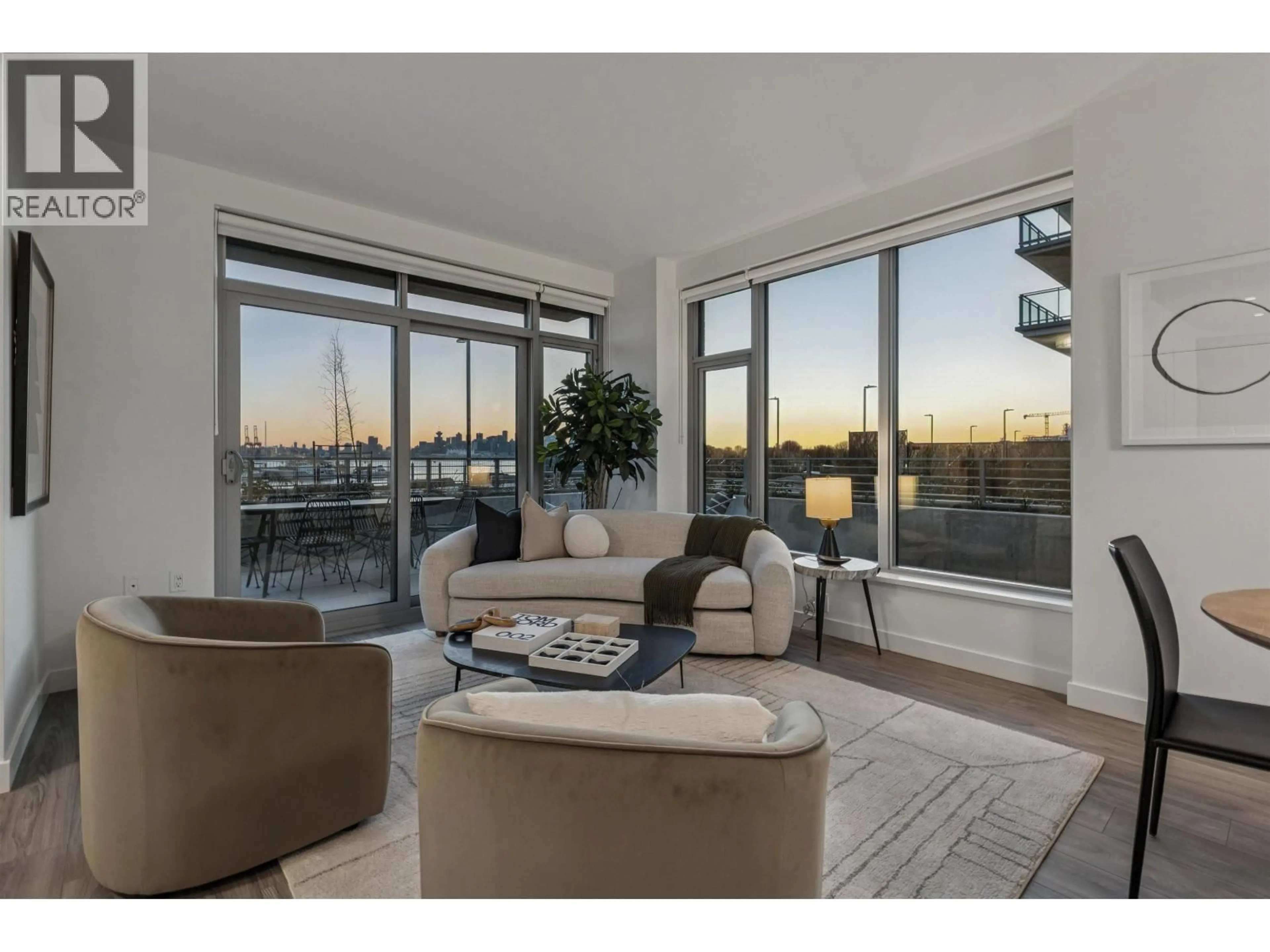 Living room with furniture, unknown for TH 112 - 755 HARBOURSIDE DRIVE, North Vancouver British Columbia V7P0G1