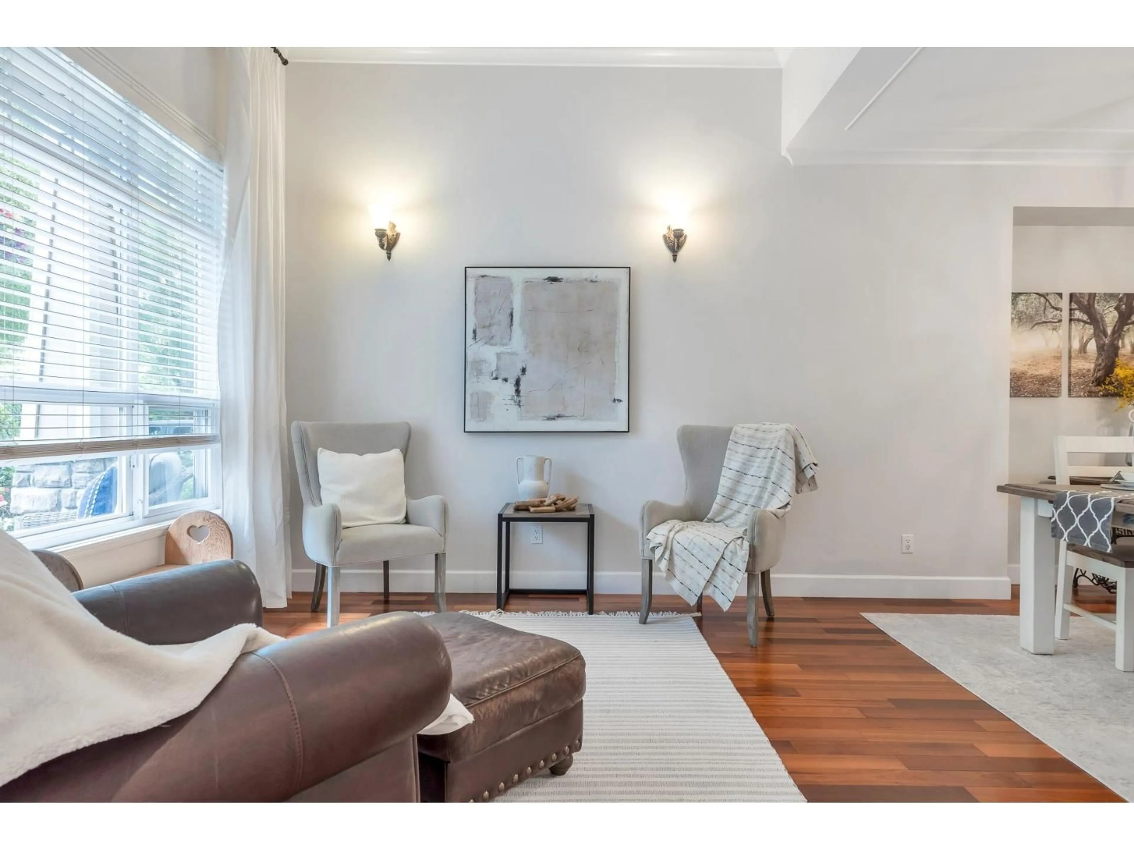 Living room with furniture, unknown for 9434 216A STREET, Langley British Columbia V1M4E2