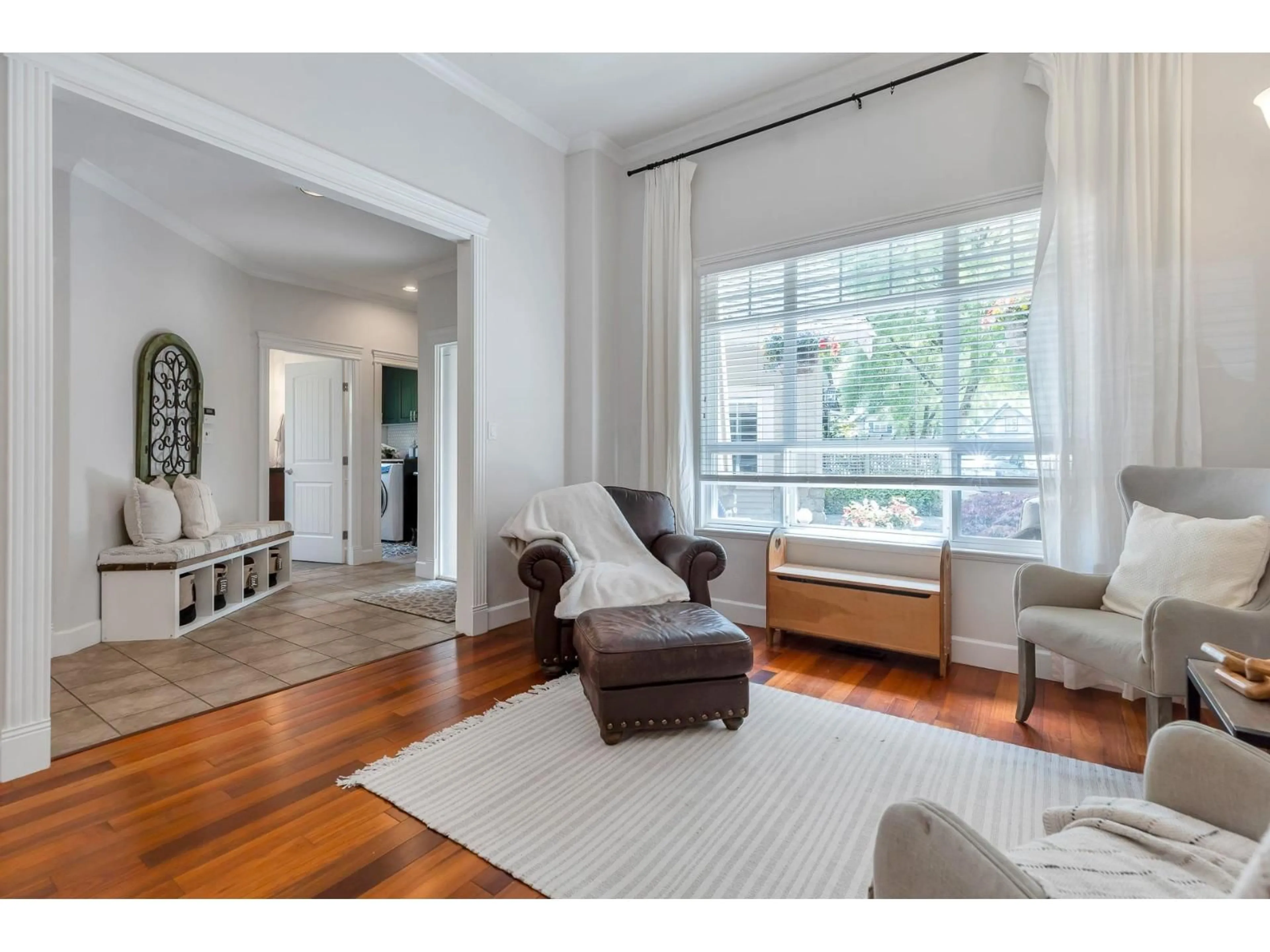 Living room with furniture, unknown for 9434 216A STREET, Langley British Columbia V1M4E2