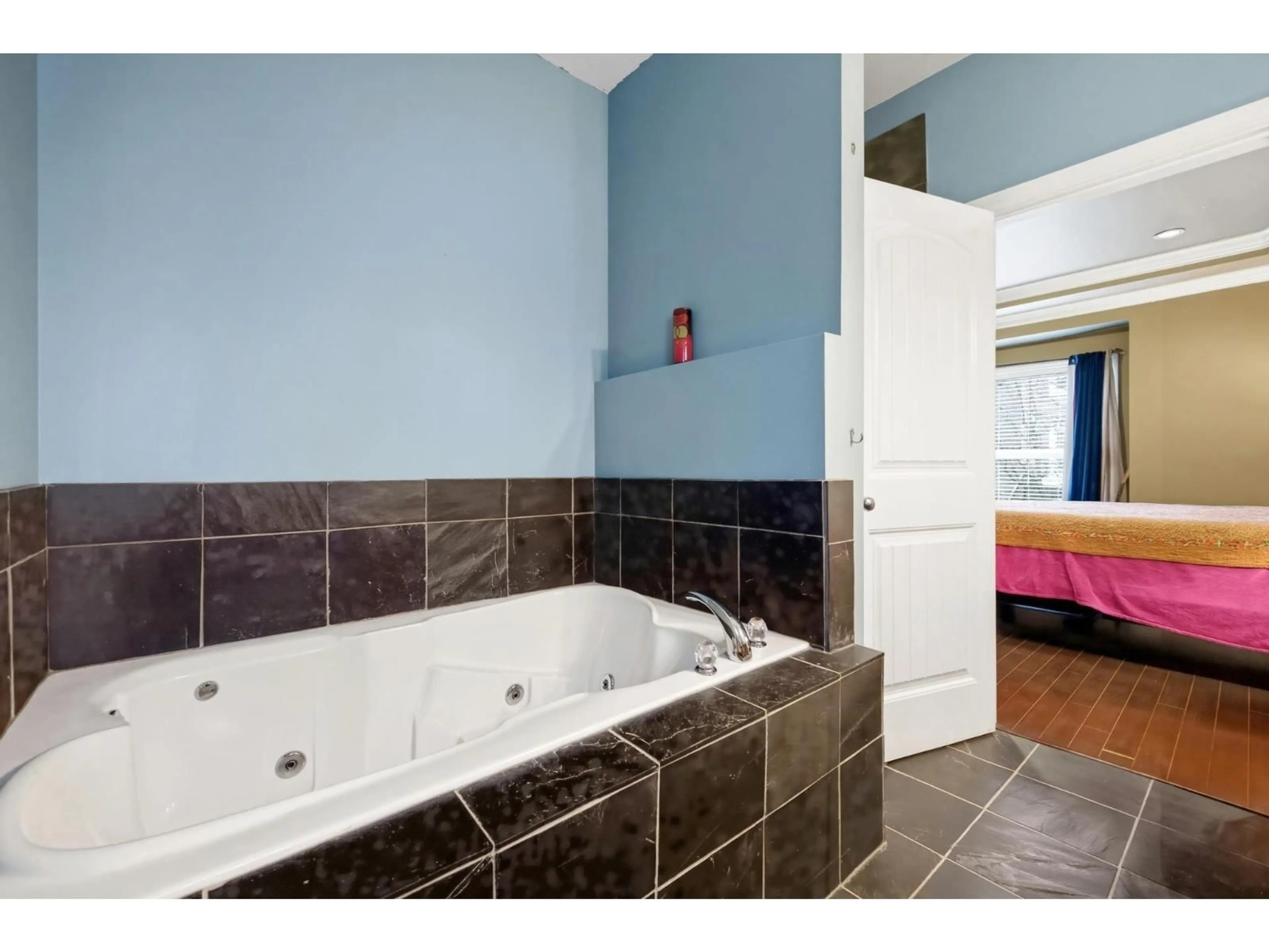 Standard bathroom, ceramic/tile floor for 32758 LIGHTBODY STREET, Mission British Columbia V4S0A7