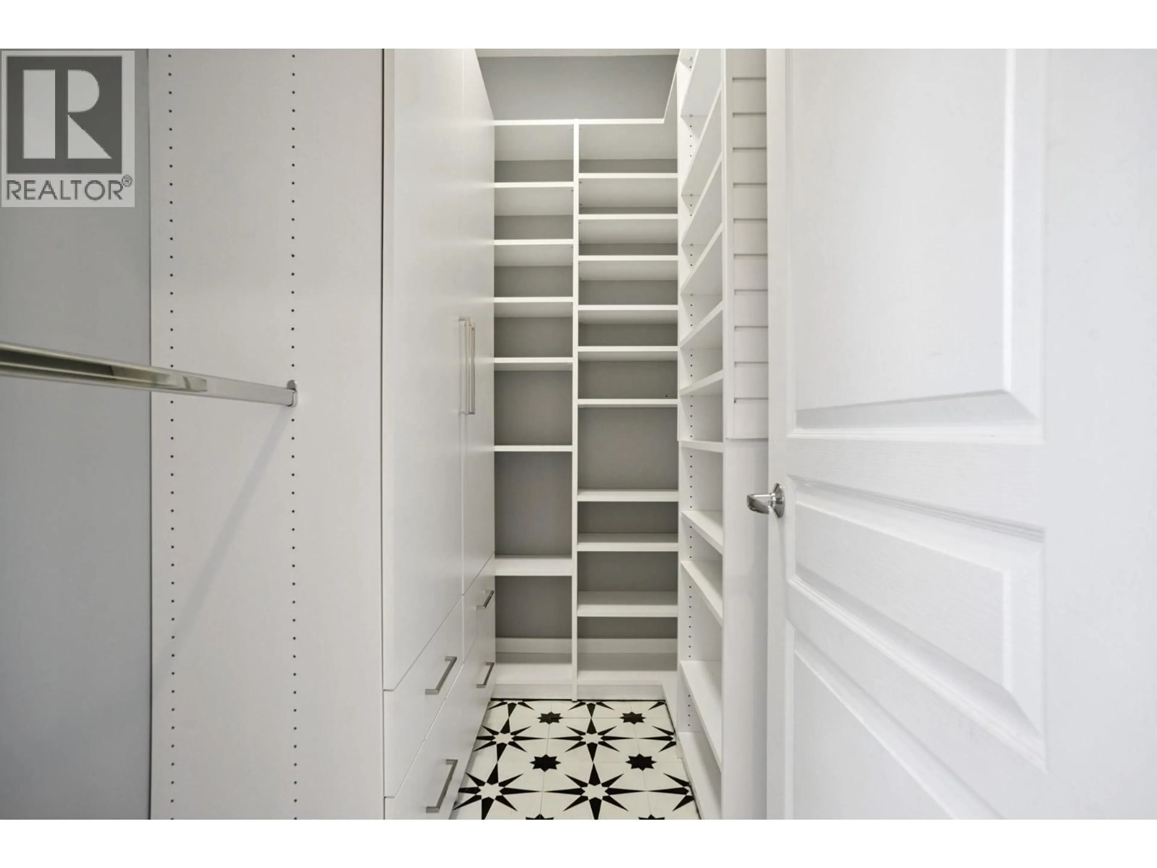 Storage room or clothes room or walk-in closet for 210 - 2028 11 AVENUE, Vancouver British Columbia V6J2C9