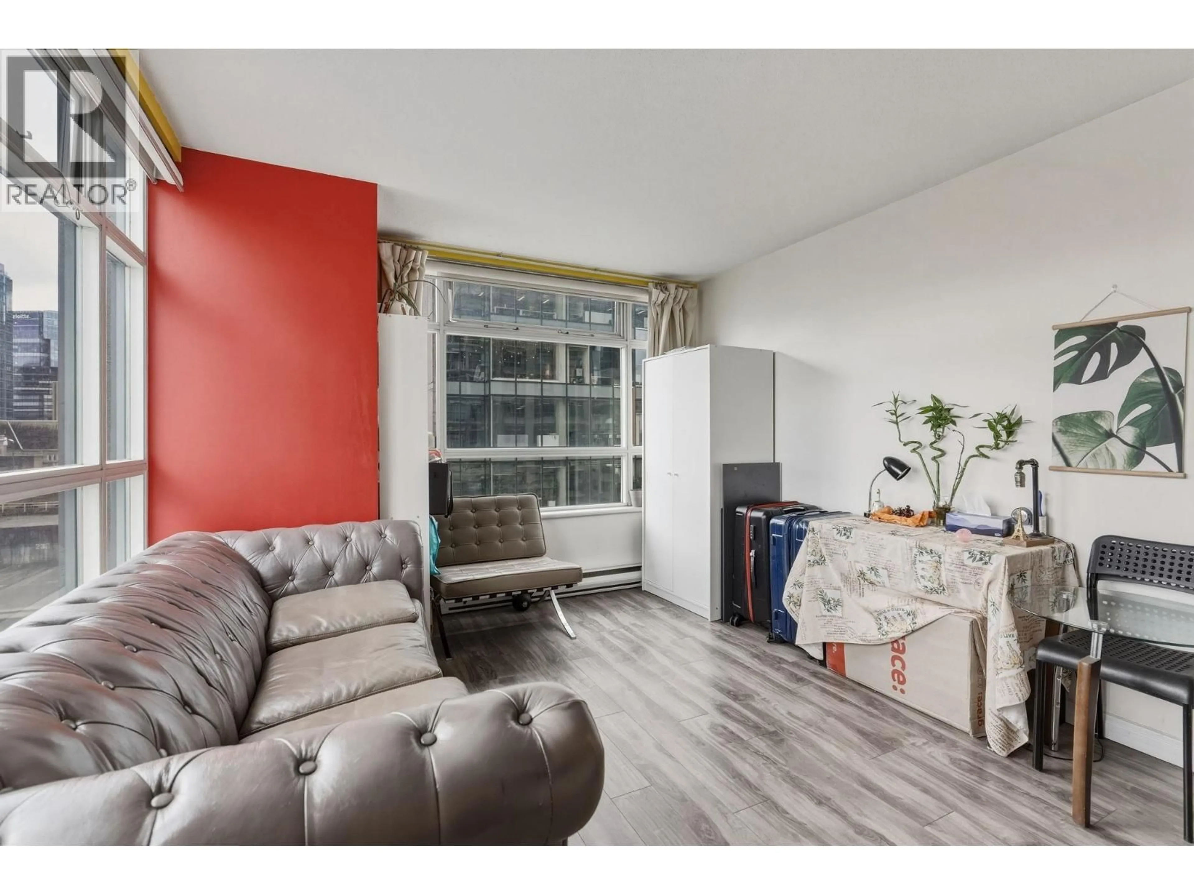 Living room with furniture, unknown for 909 - 438 SEYMOUR STREET, Vancouver British Columbia V6B6H4