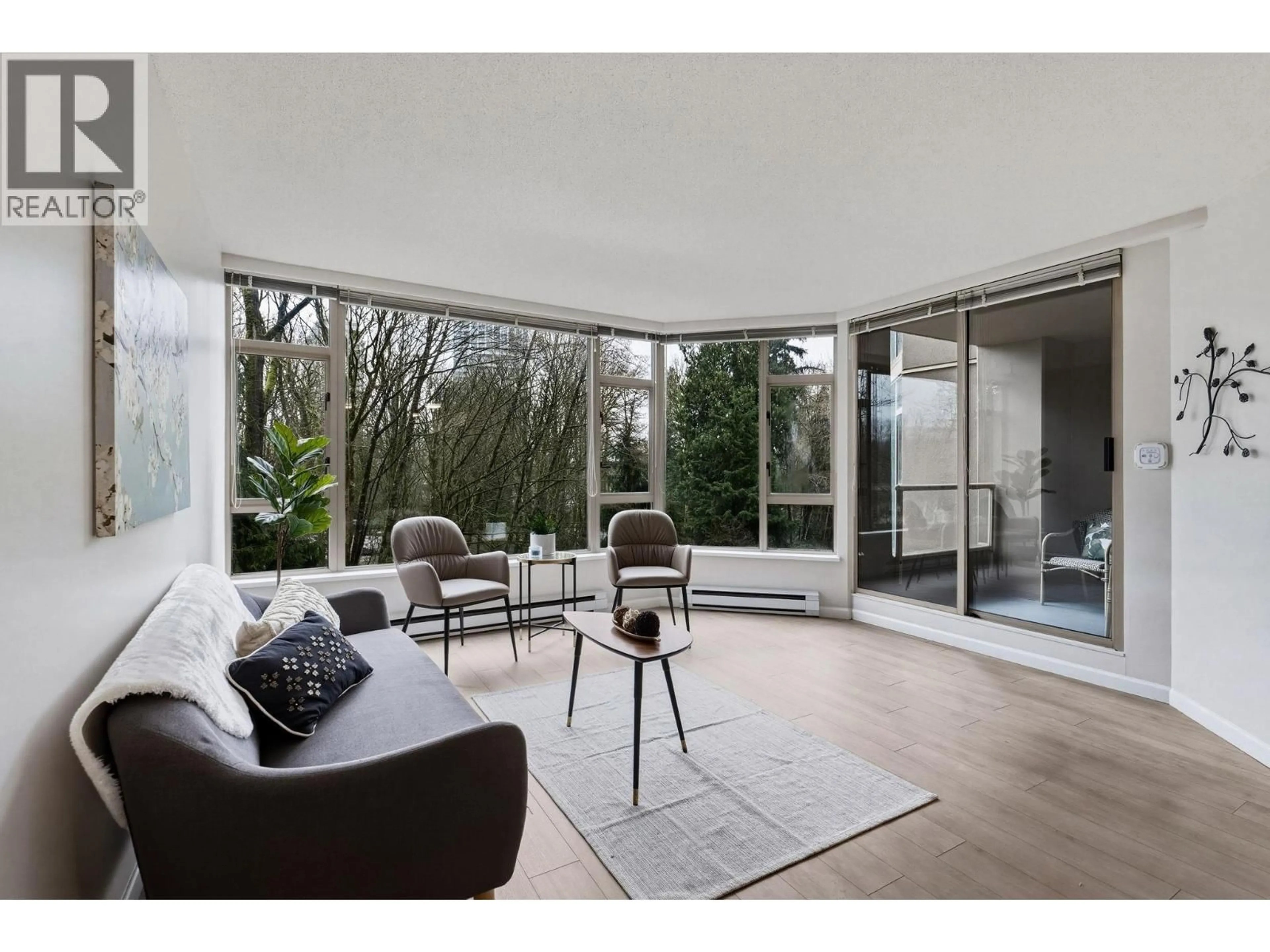 Living room with furniture, unknown for 509 - 1327 KEITH ROAD, North Vancouver British Columbia V7J3T5