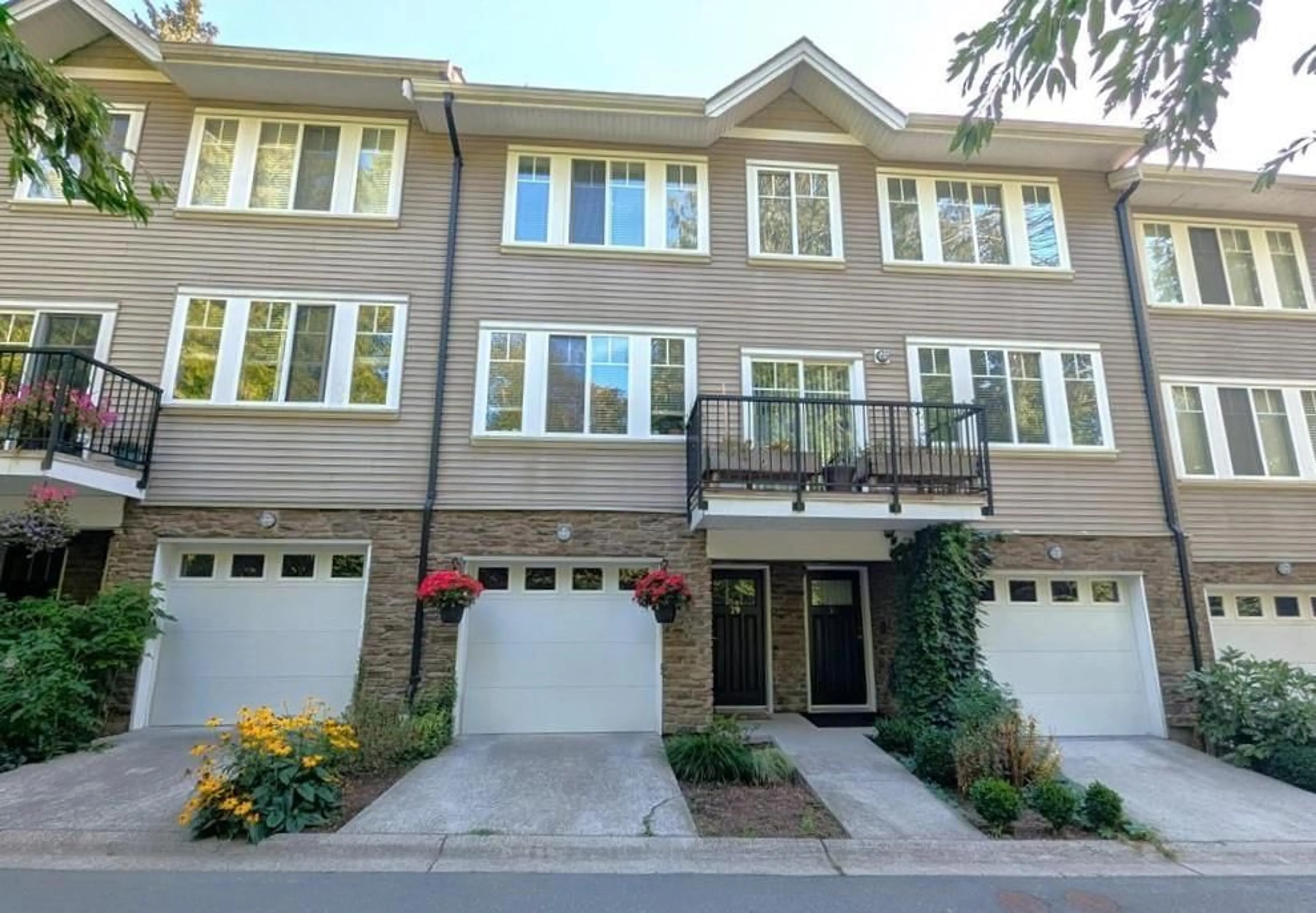 Unknown for 29 - 13864 HYLAND ROAD, Surrey British Columbia V3W2C3