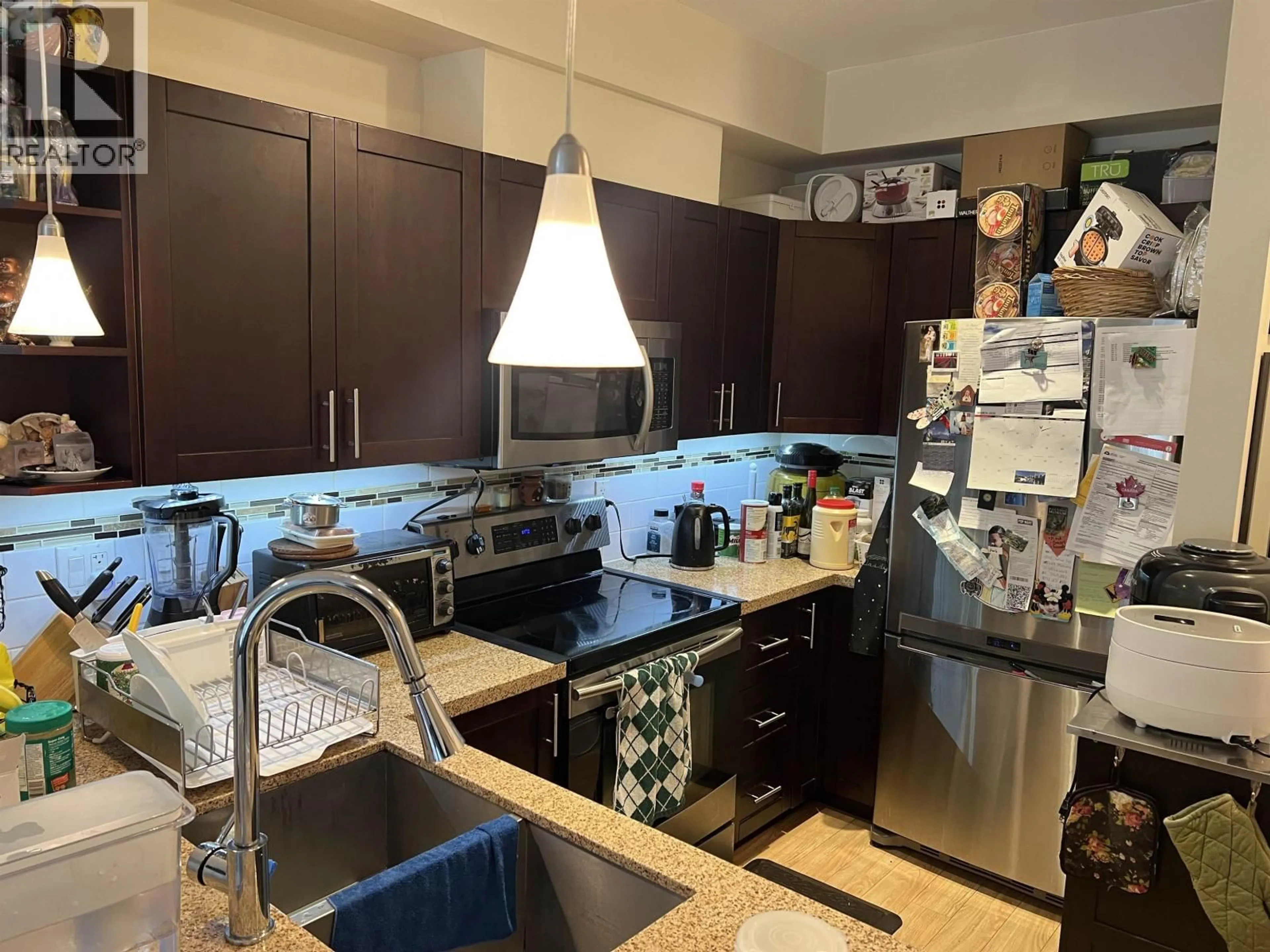 Unknown for 112 - 5655 INMAN AVENUE, Burnaby British Columbia V5H2M2