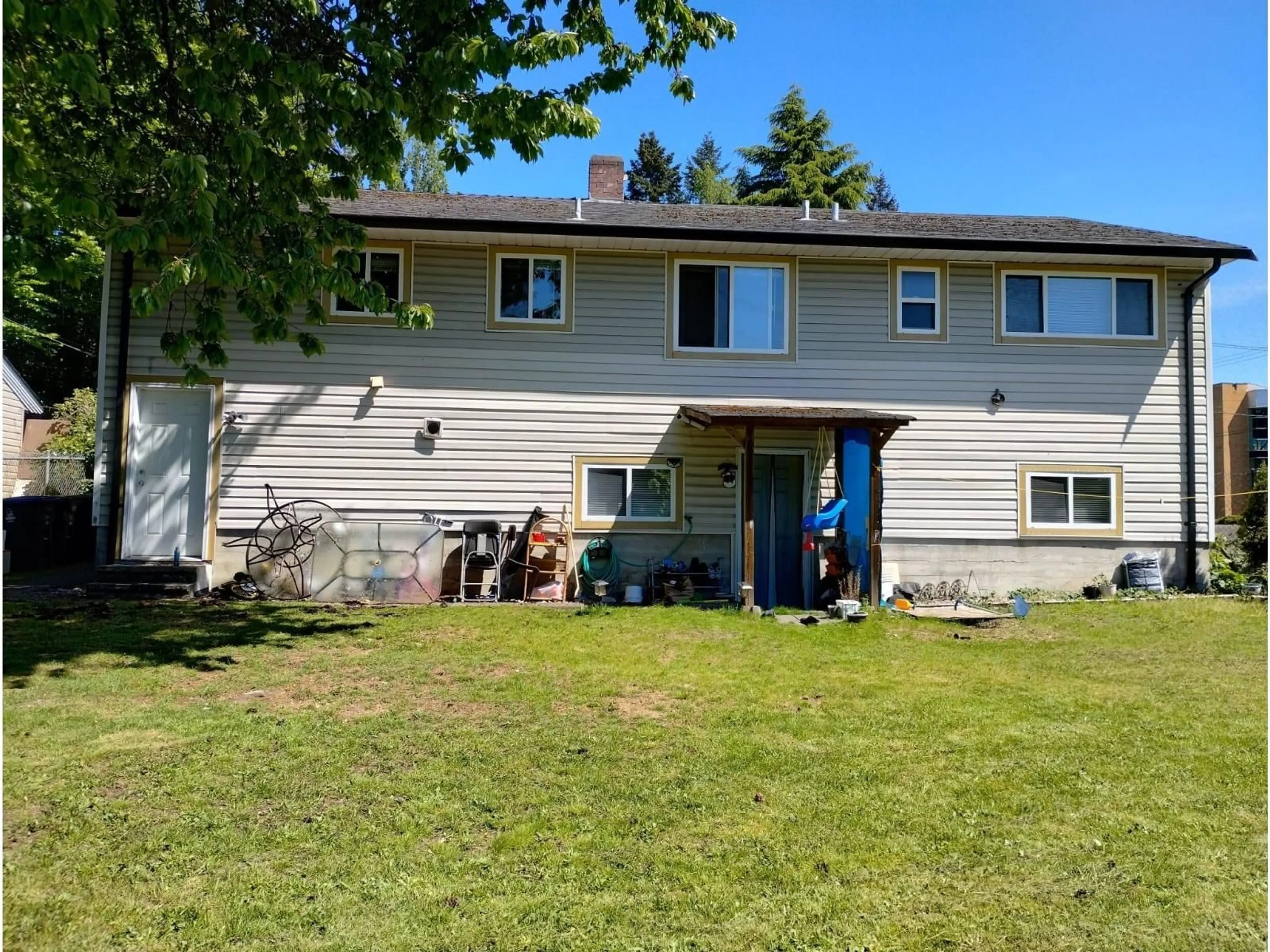 Unknown for 10425 140B STREET, Surrey British Columbia V3T4N9