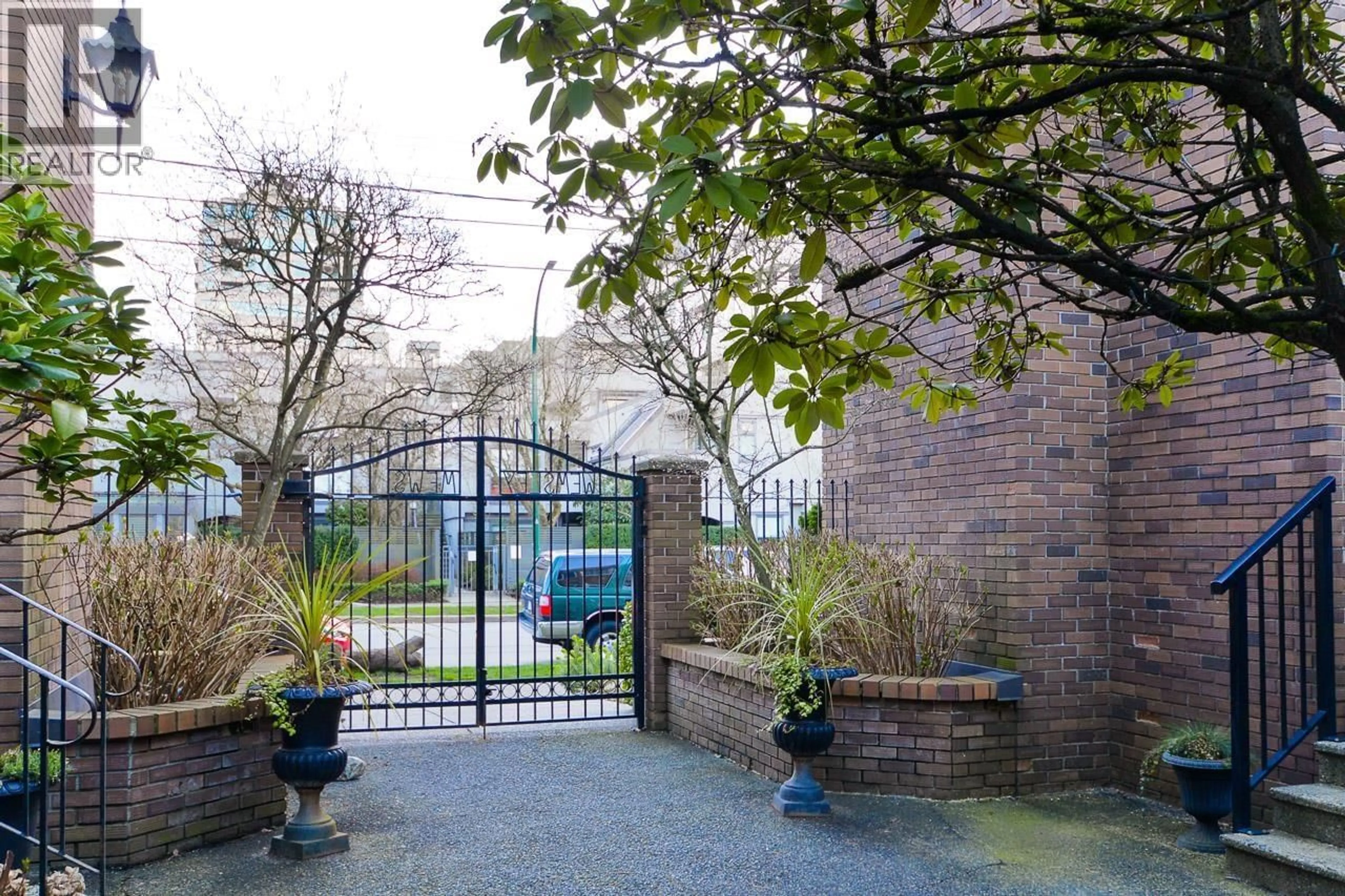 Unknown for 1355 7TH AVENUE, Vancouver British Columbia V6H1B8