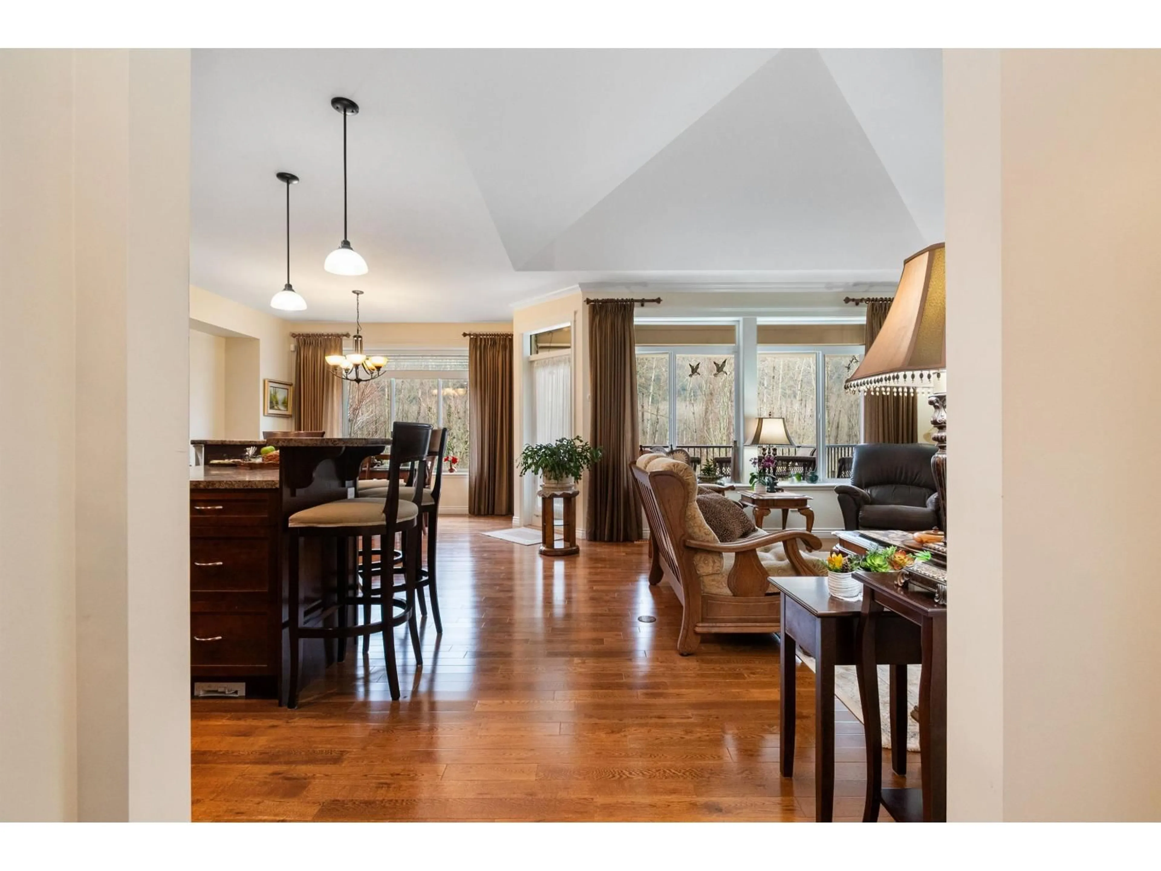 Open concept kitchen, wood/laminate floor for 44564 MCLAREN DRIVE, Chilliwack British Columbia V2R0A4