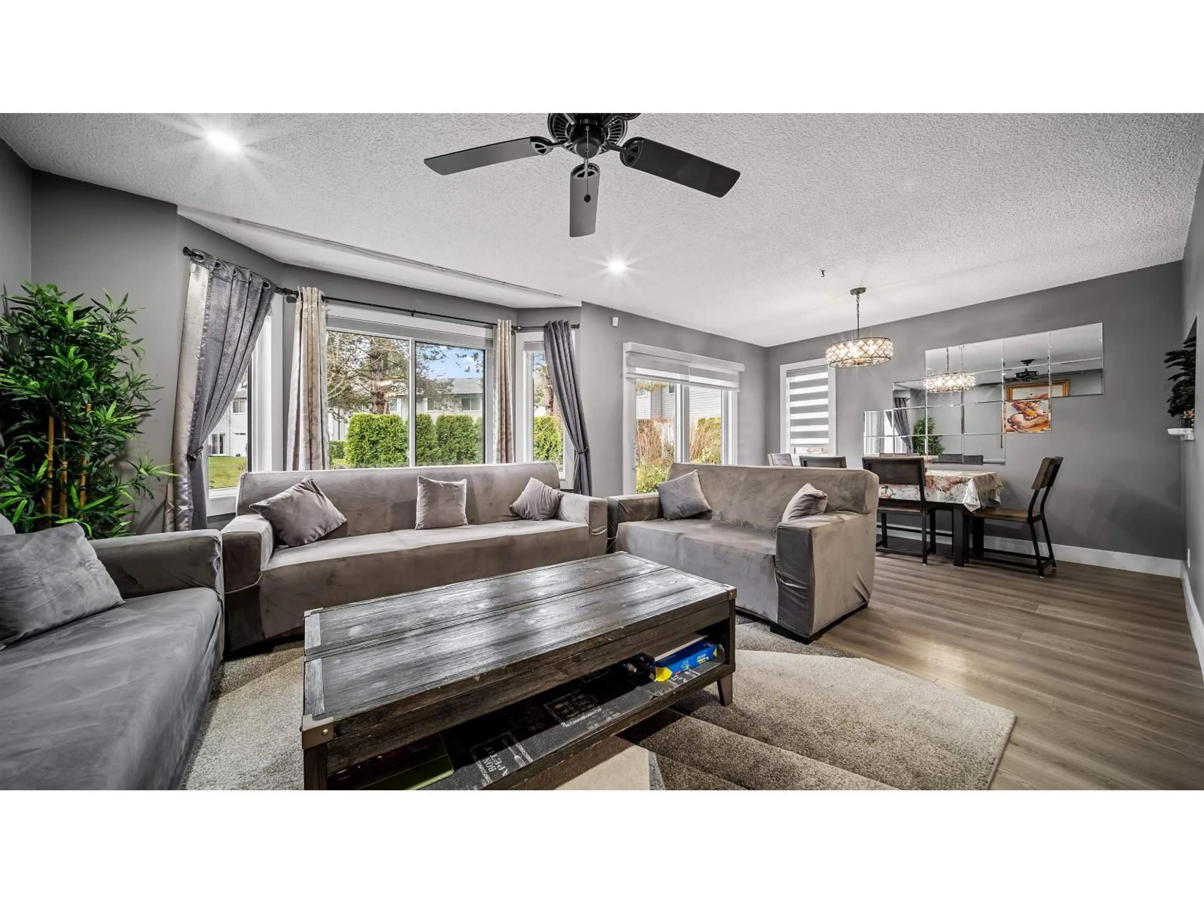 Living room with furniture, unknown for 145 - 7287 140 STREET, Surrey British Columbia V3W5J6