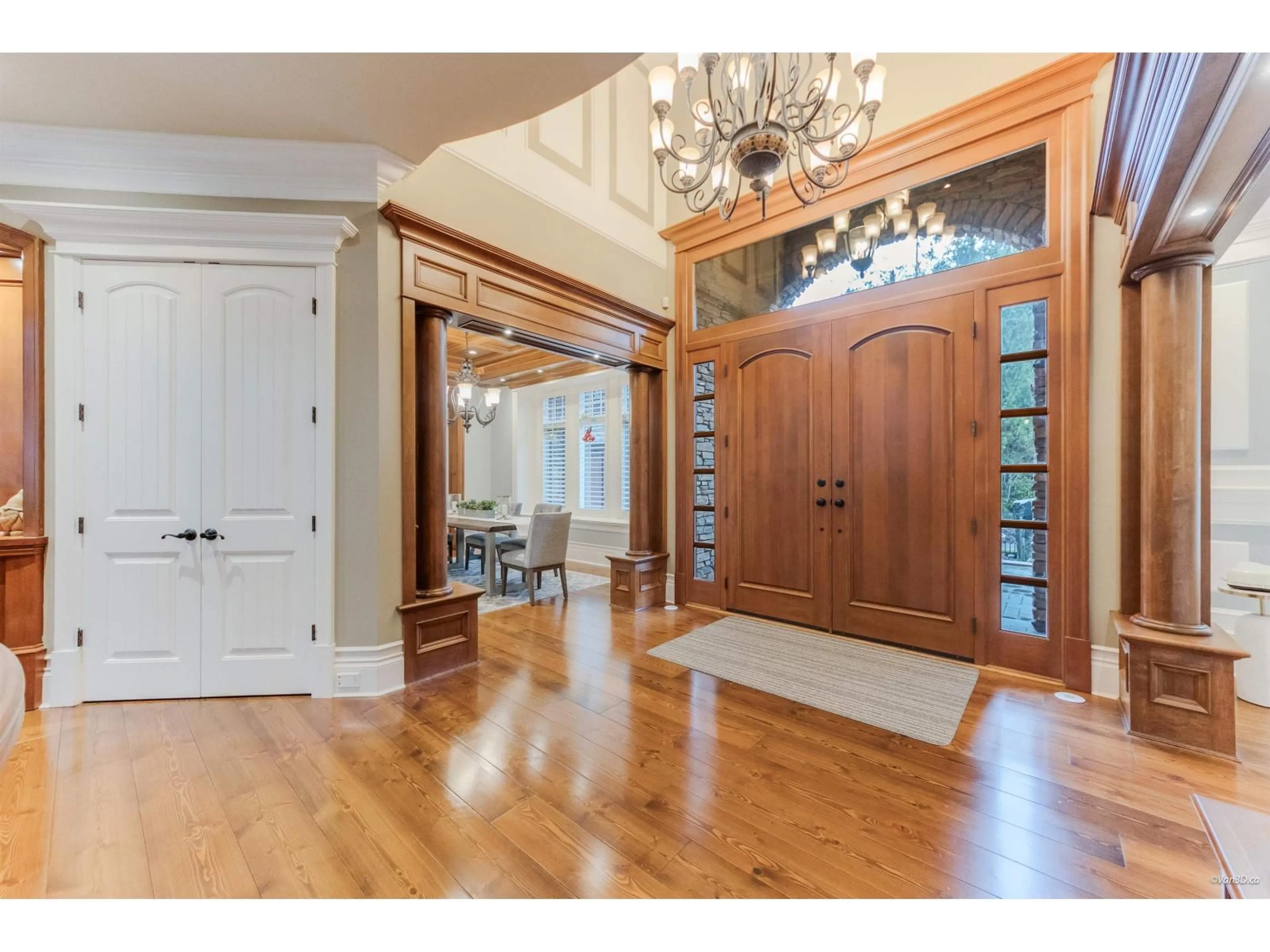 Indoor entryway for 14526 32B AVENUE, Surrey British Columbia V4P0A5
