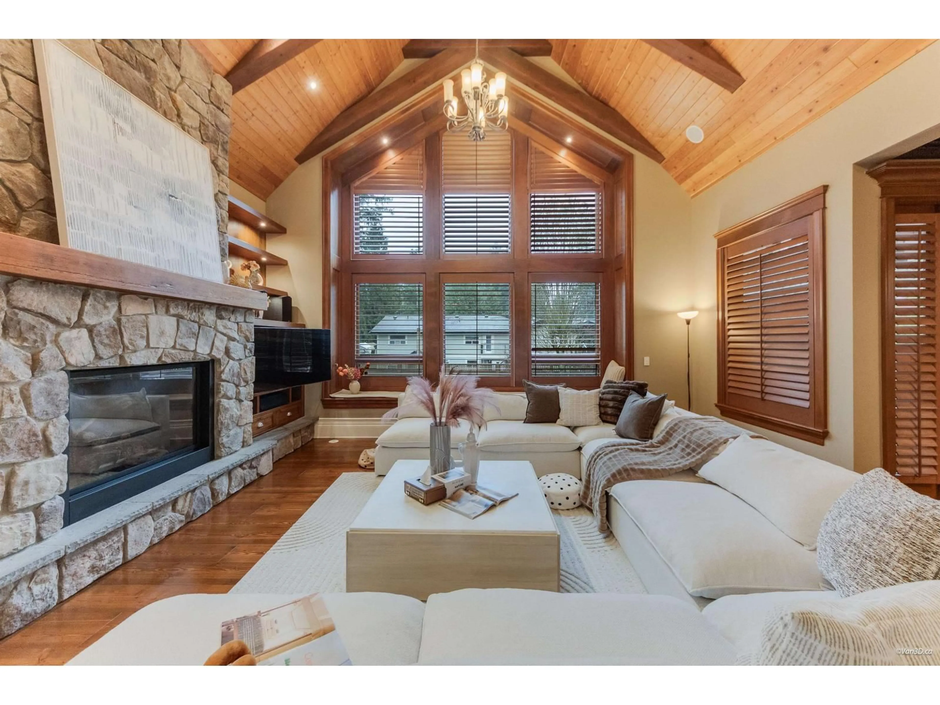 Living room with furniture, wood/laminate floor for 14526 32B AVENUE, Surrey British Columbia V4P0A5