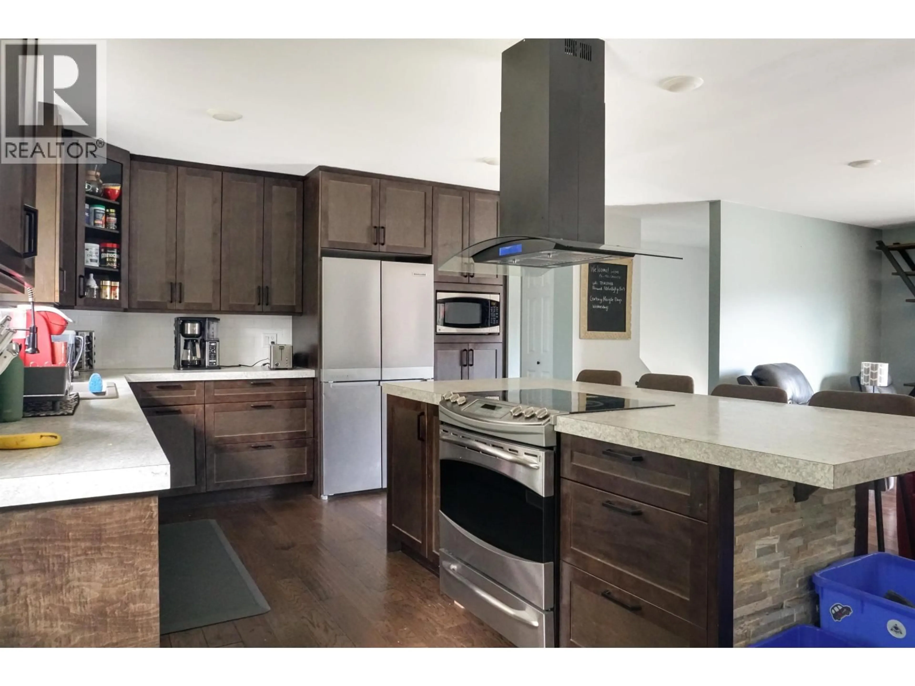 Contemporary kitchen, unknown for 60 ANGLE STREET, Kitimat British Columbia V8C2N3