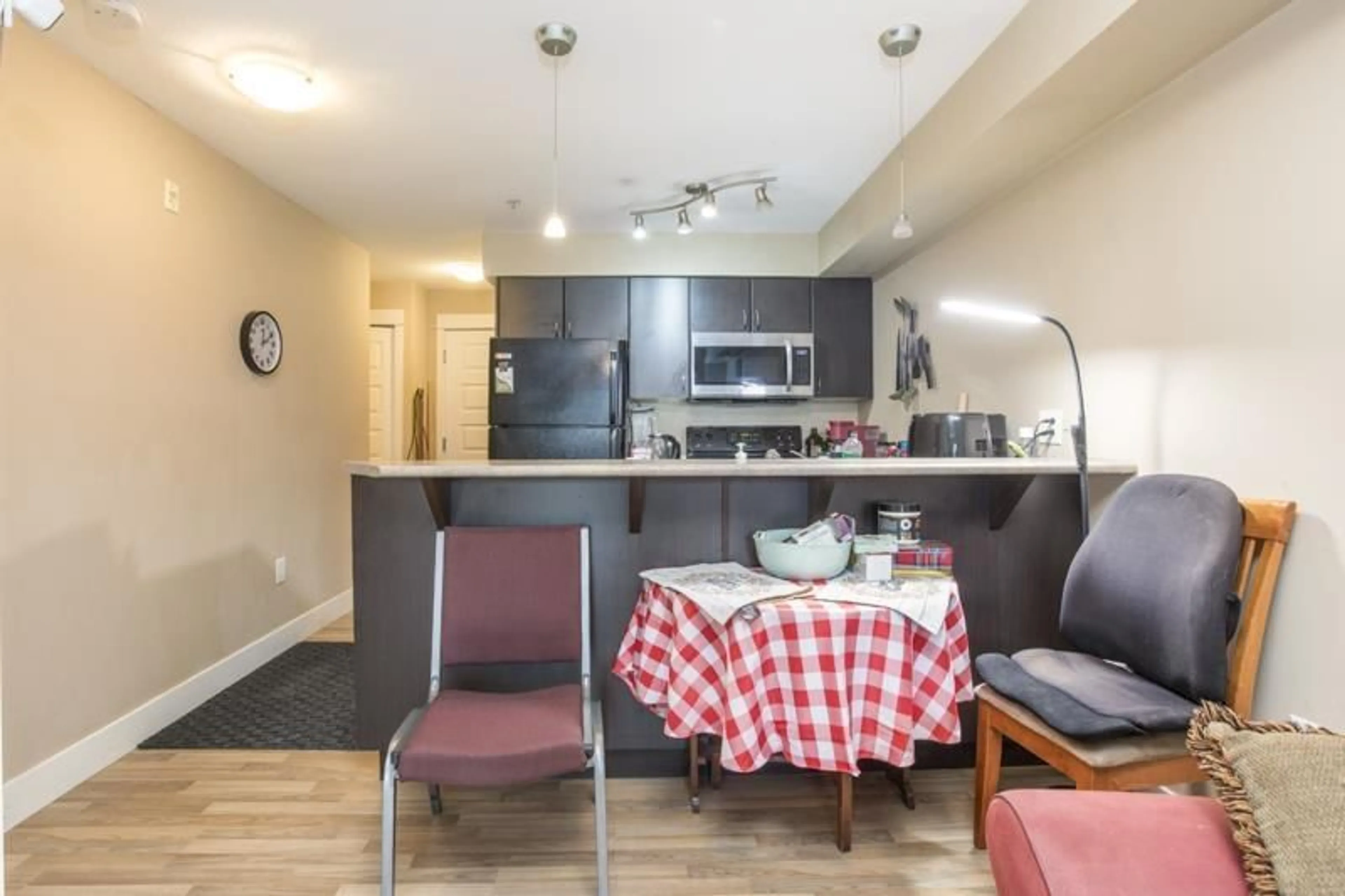 Open concept kitchen, unknown for 309 - 2515 PARK DRIVE, Abbotsford British Columbia V2S0B2